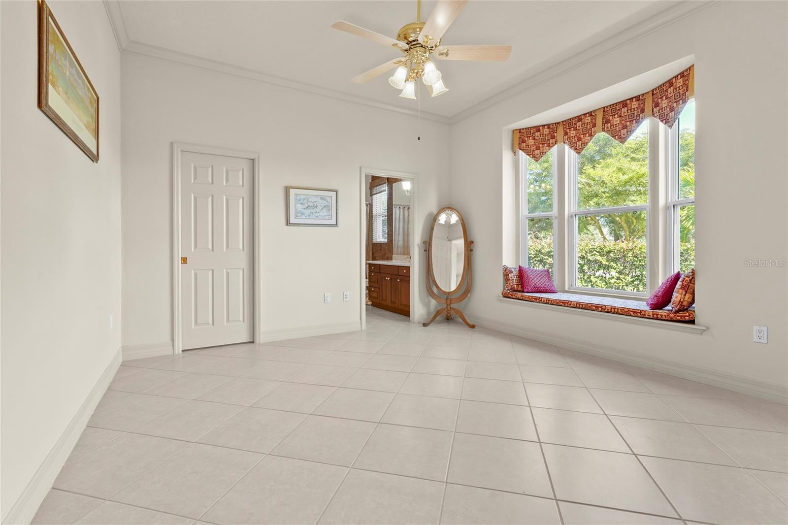 Image 44 of 87 For 6123 9th Avenue Circle Ne