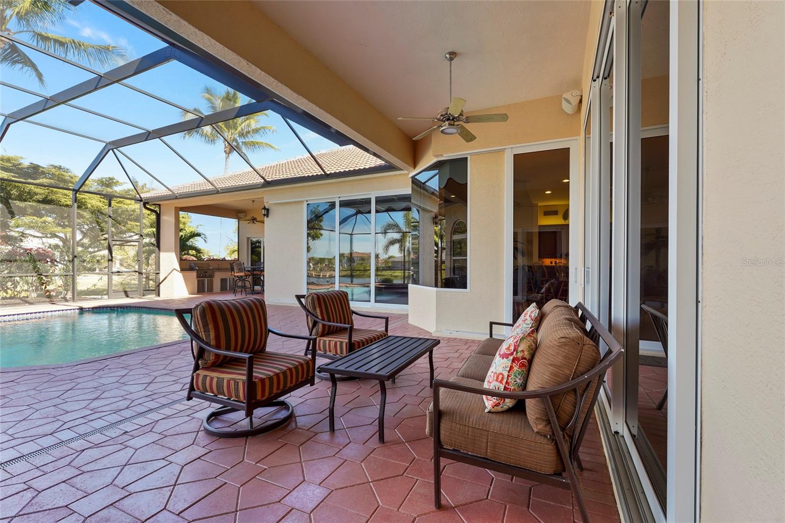 Image 7 of 87 For 6123 9th Avenue Circle Ne