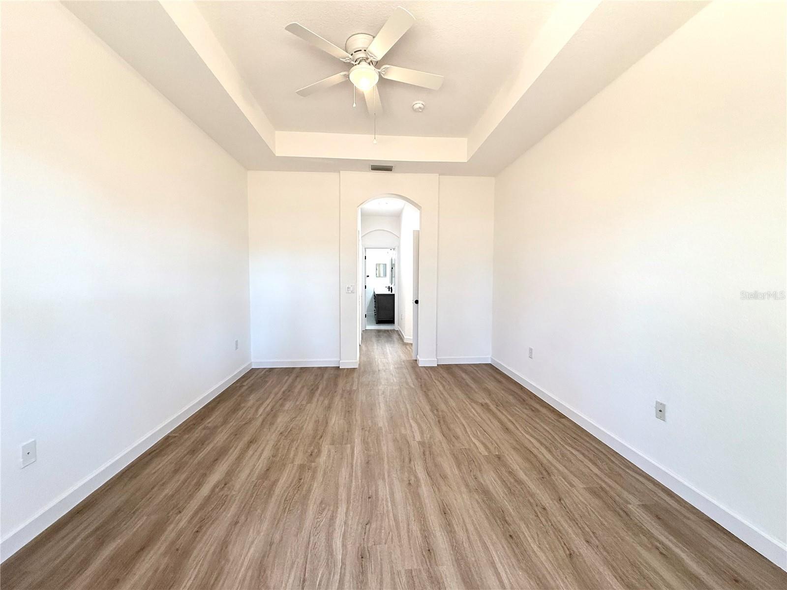 Image 15 of 25 For 4721 1st Avenue E 4721