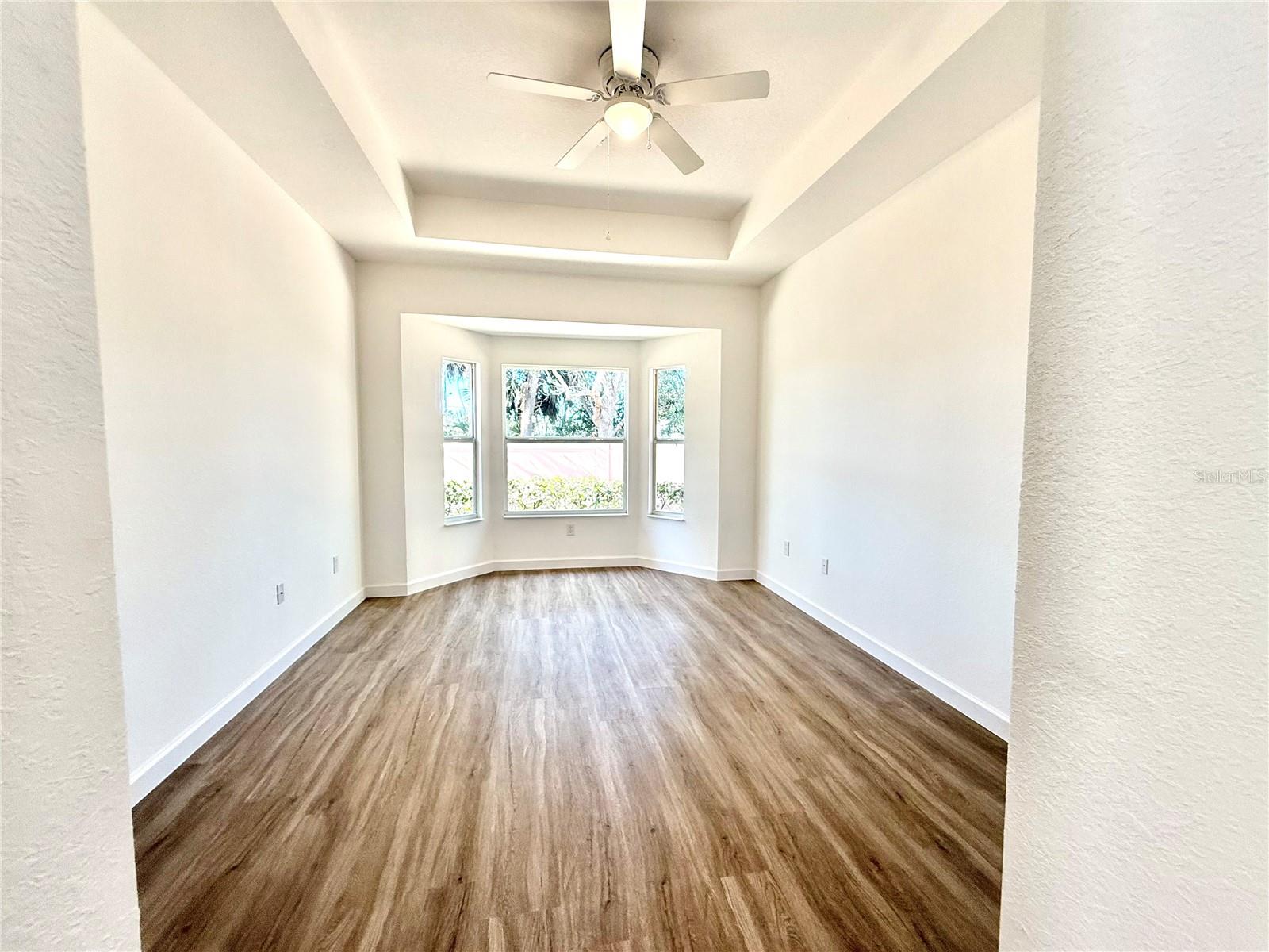 Image 16 of 25 For 4721 1st Avenue E 4721