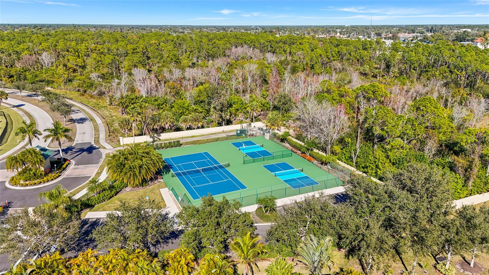 Image 14 of 85 For 7686 Raptor Court