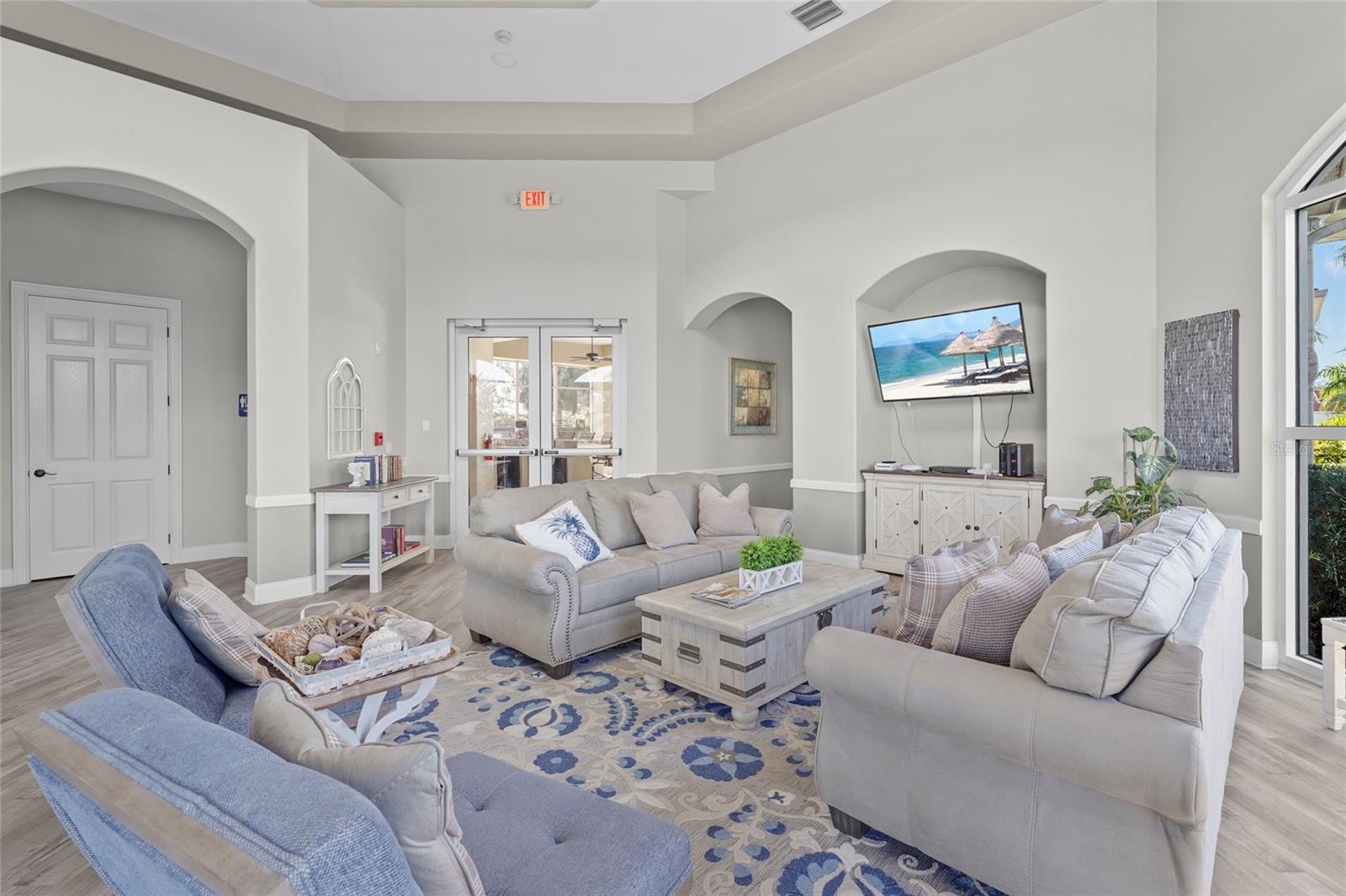 Image 79 of 85 For 7686 Raptor Court