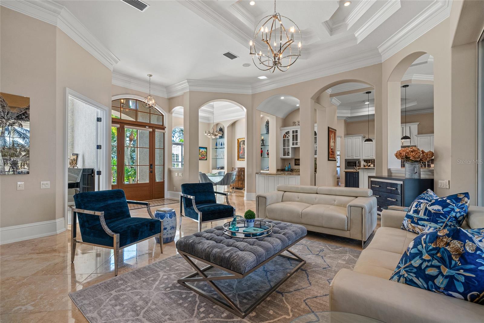 Image 13 of 78 For 611 Tremont Street