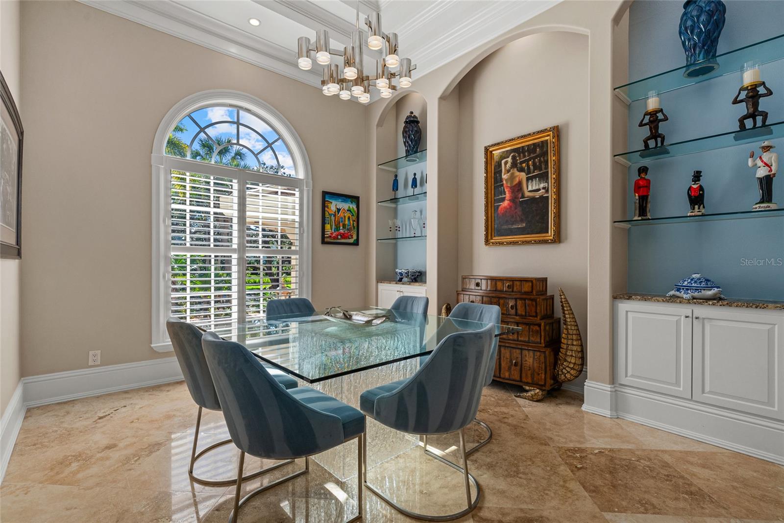 Image 15 of 78 For 611 Tremont Street