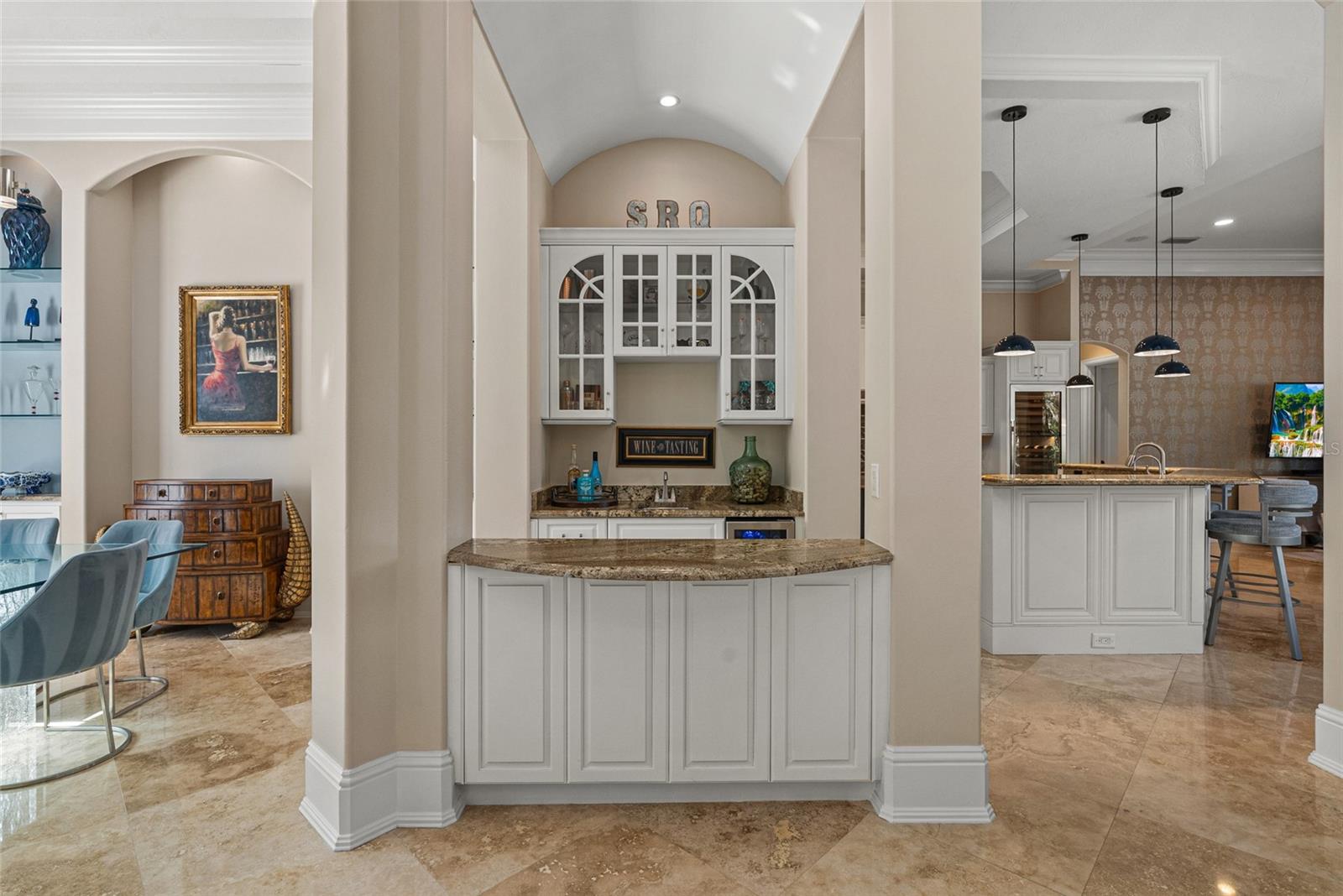 Image 16 of 78 For 611 Tremont Street