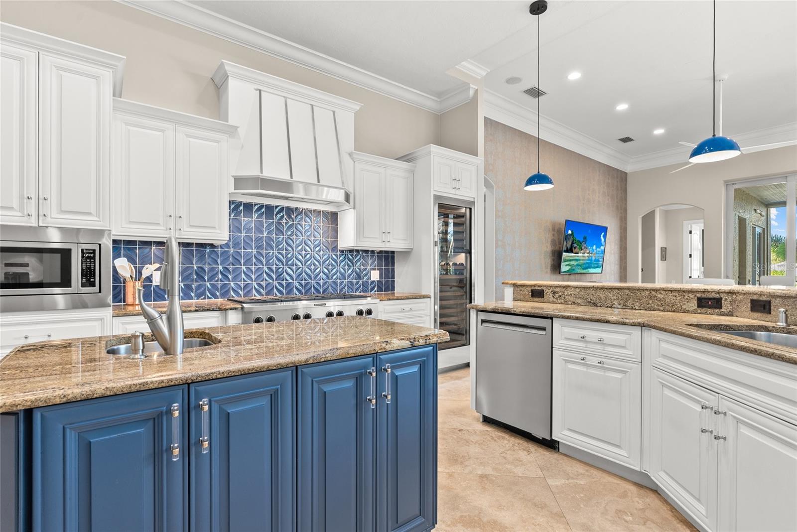 Image 23 of 78 For 611 Tremont Street