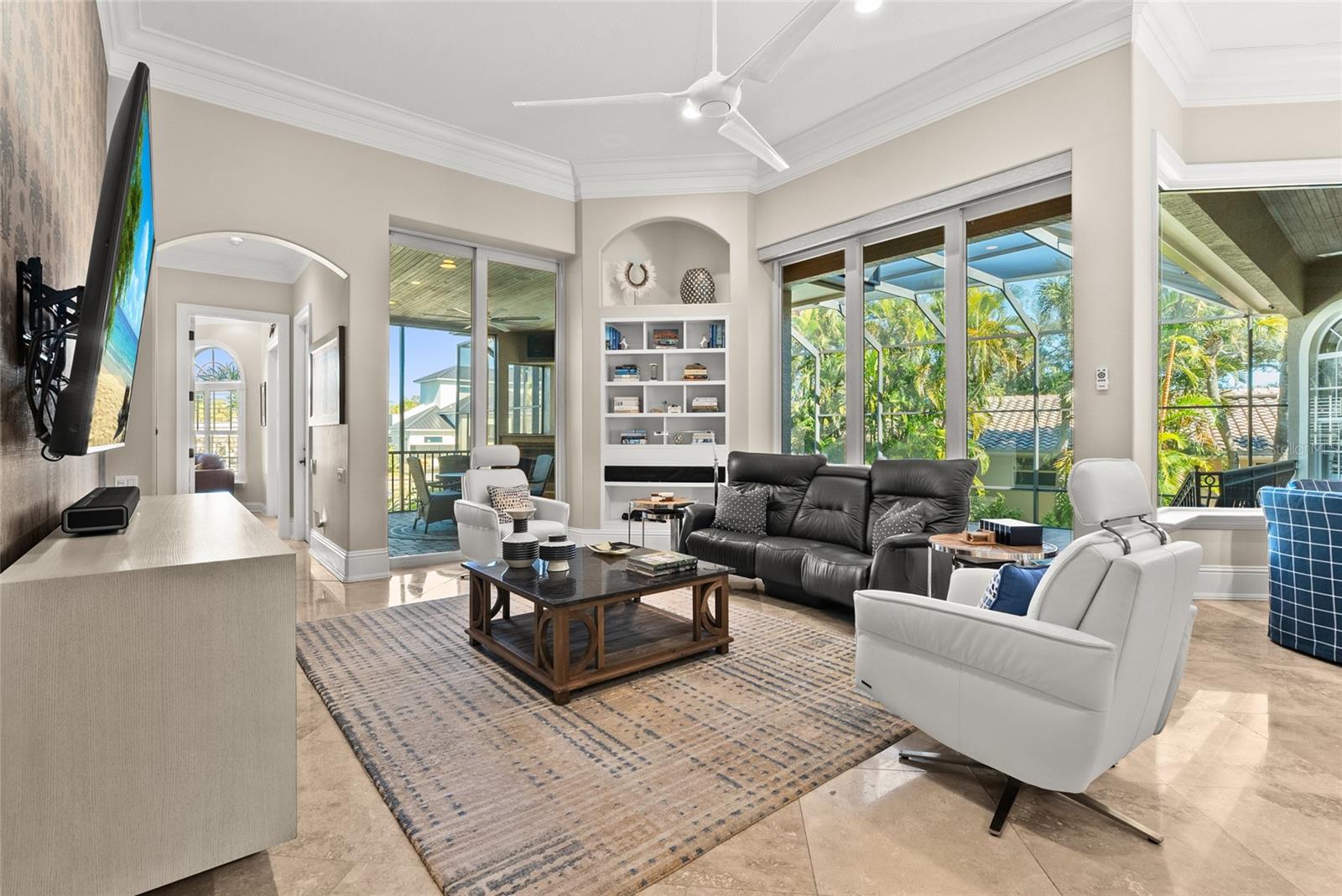 Image 27 of 78 For 611 Tremont Street