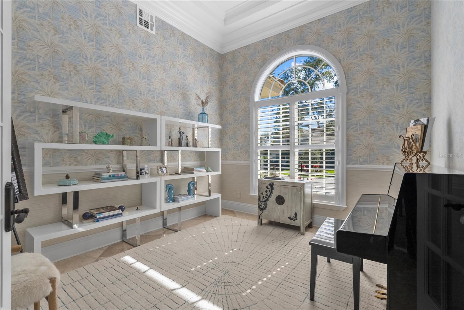 Image 30 of 78 For 611 Tremont Street