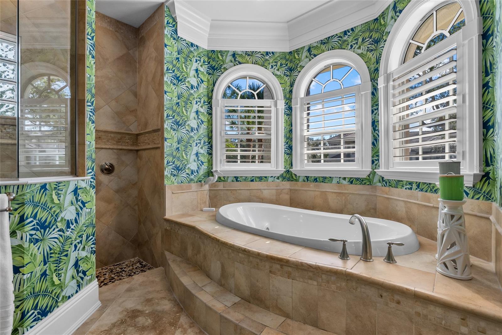 Image 38 of 78 For 611 Tremont Street