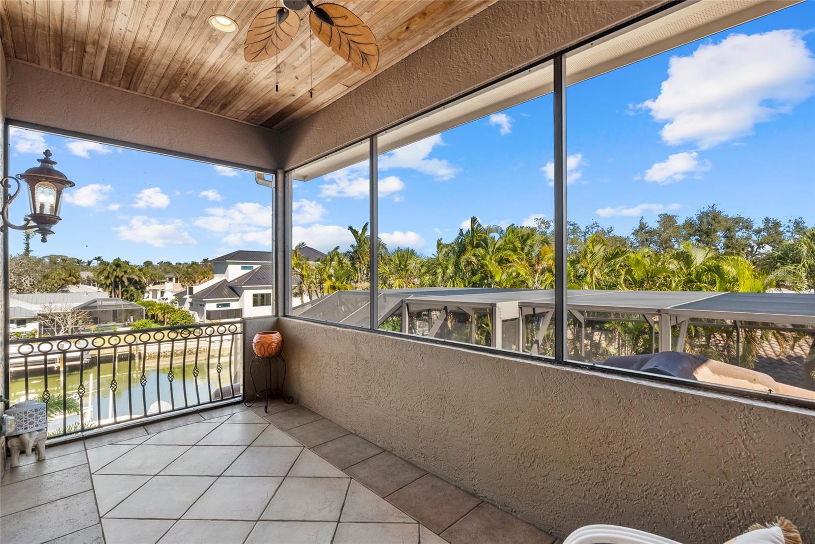 Image 51 of 78 For 611 Tremont Street