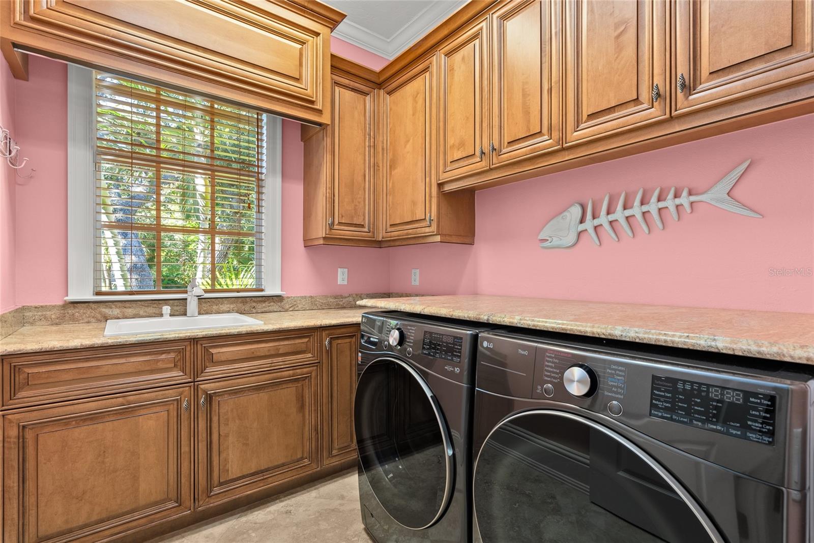 Image 57 of 78 For 611 Tremont Street