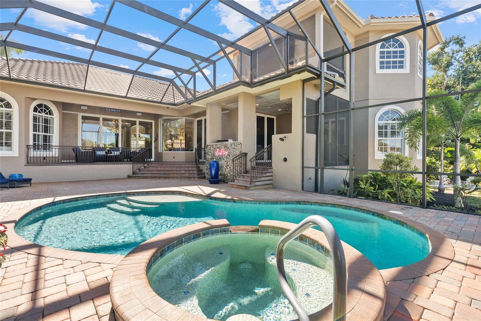 Image 63 of 78 For 611 Tremont Street