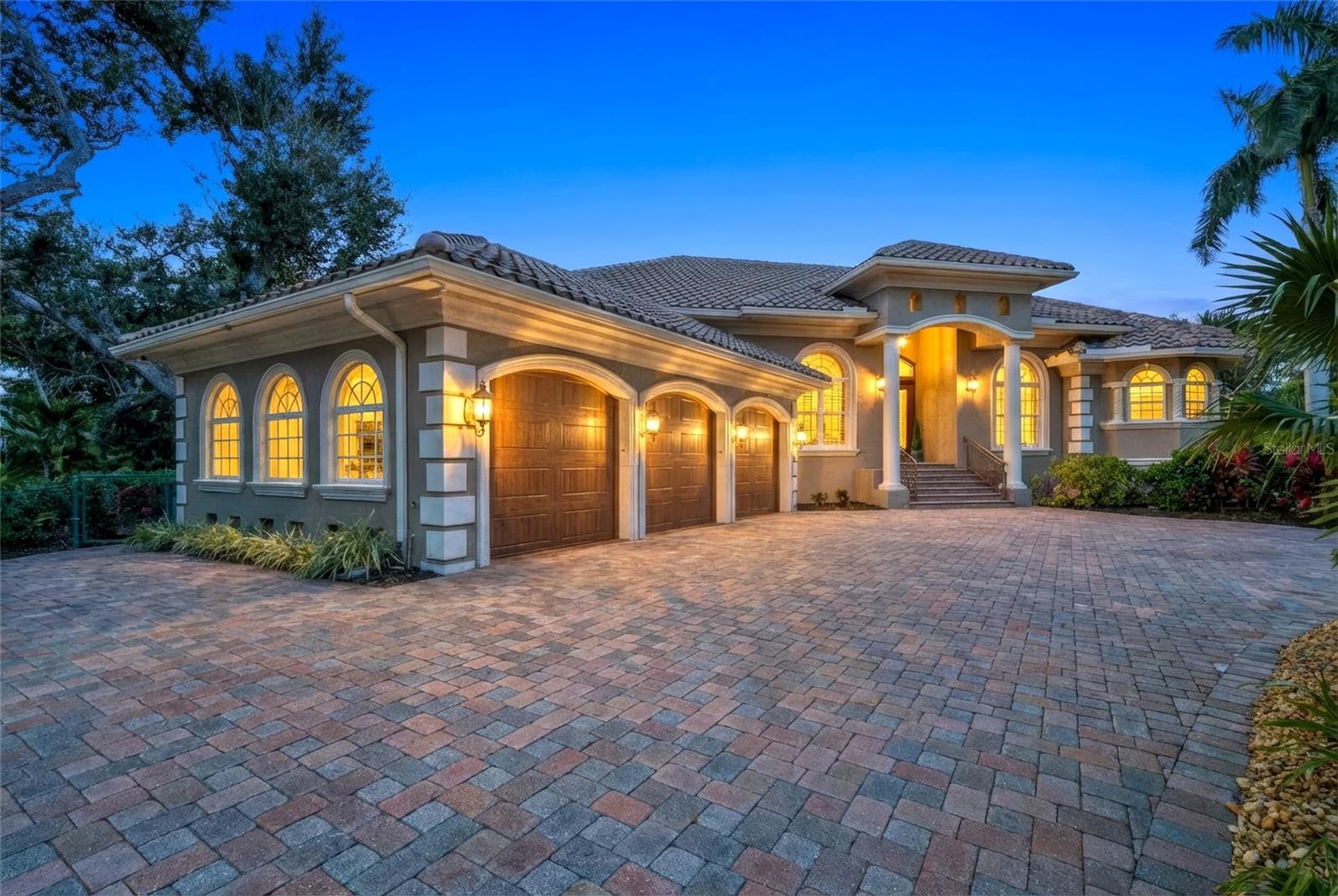 Image 71 of 78 For 611 Tremont Street