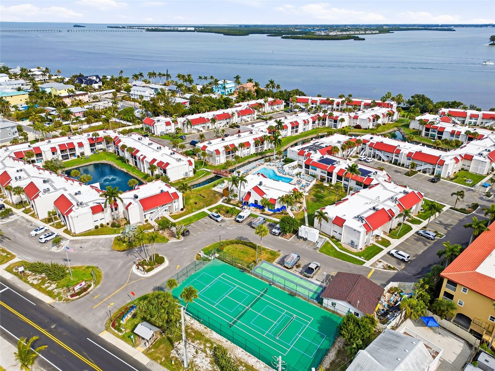 Image 27 of 44 For 1801 Gulf Drive N 215