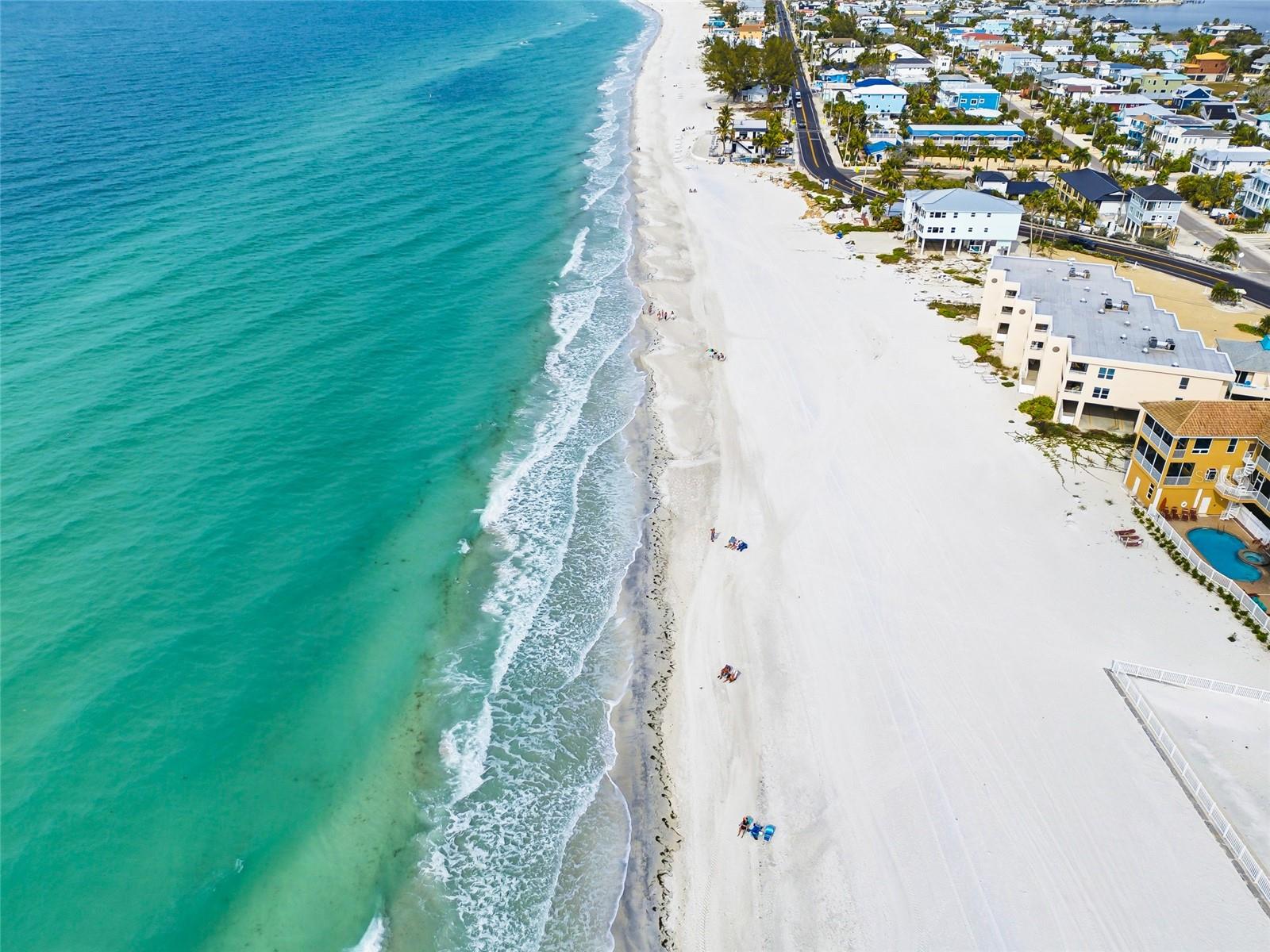 Image 40 of 44 For 1801 Gulf Drive N 215