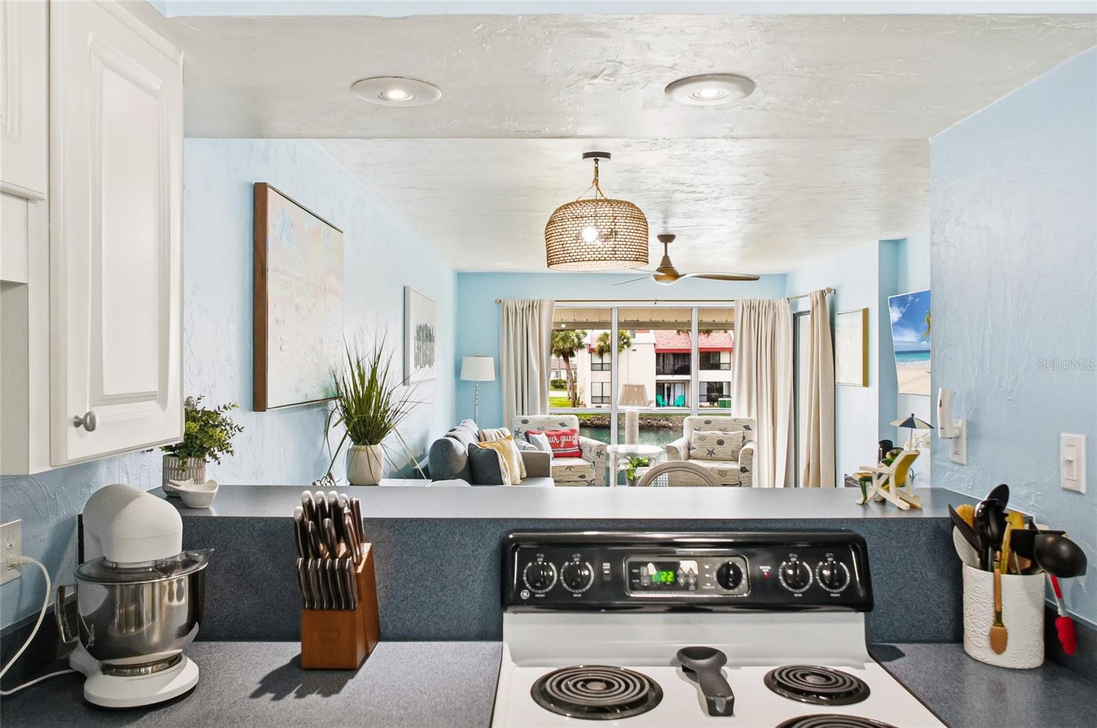 Image 7 of 44 For 1801 Gulf Drive N 215