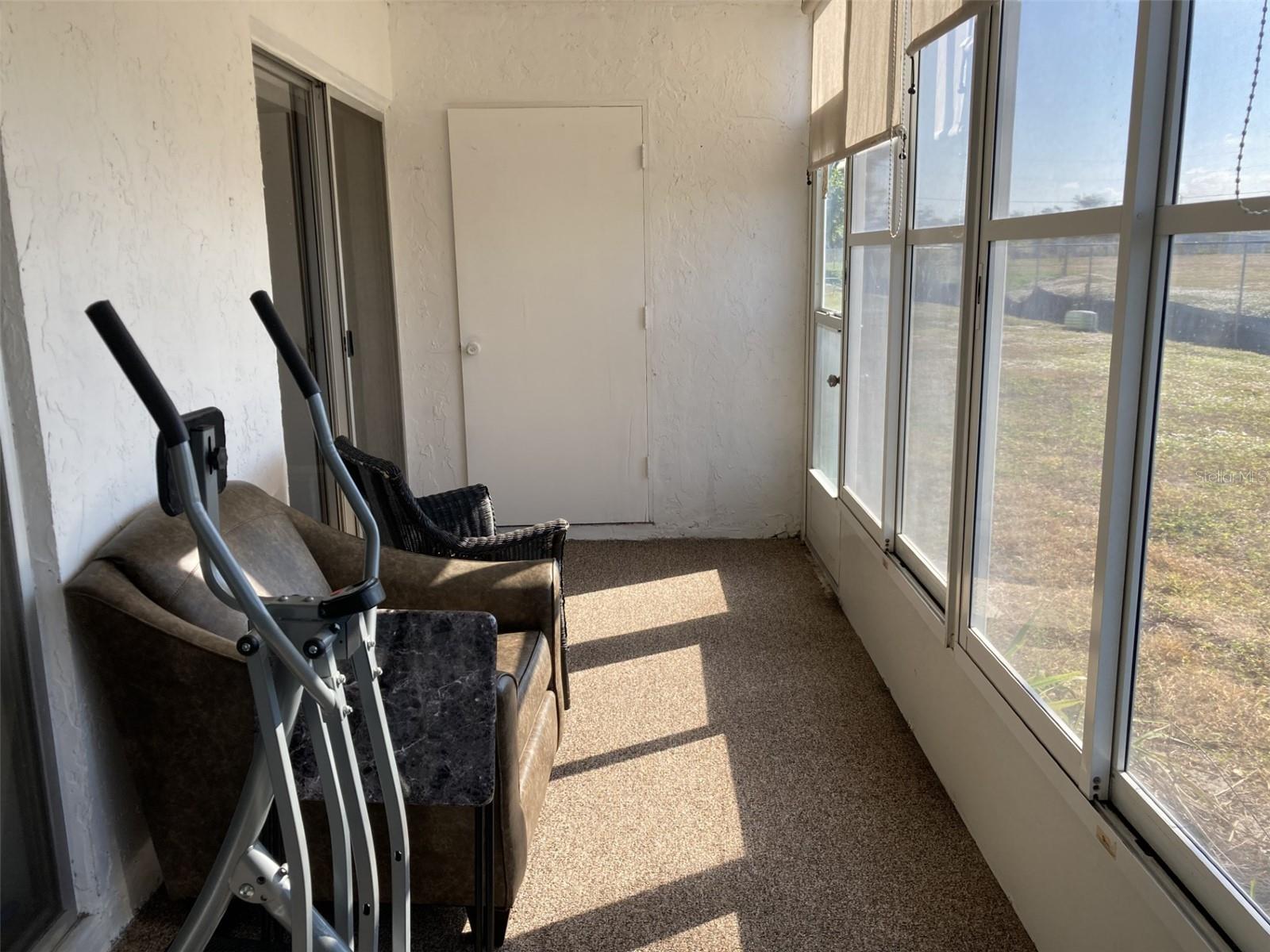 Image 14 of 20 For 304 47th Avenue Drive W 112