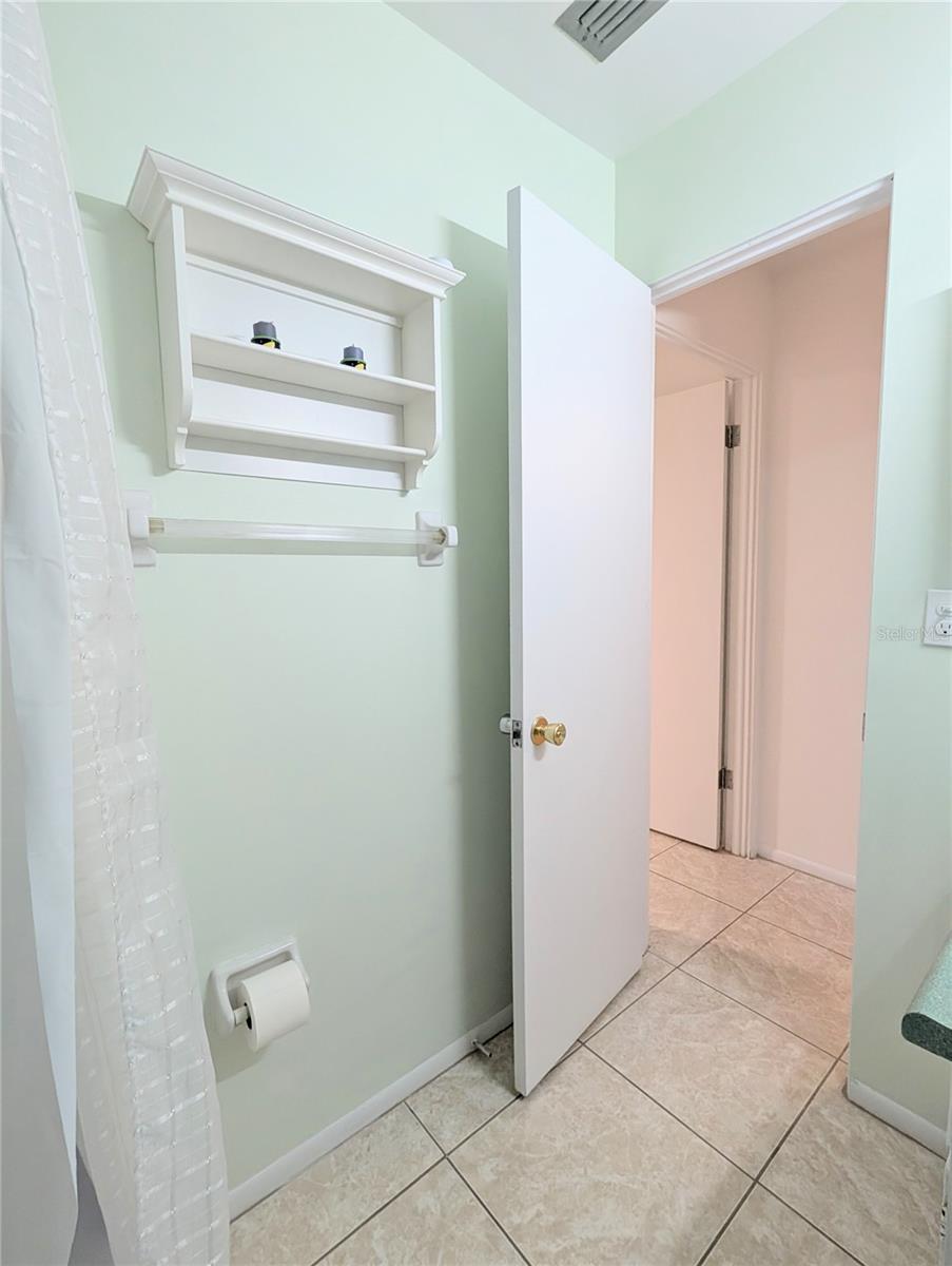 Image 13 of 26 For 6031 Arlene Way