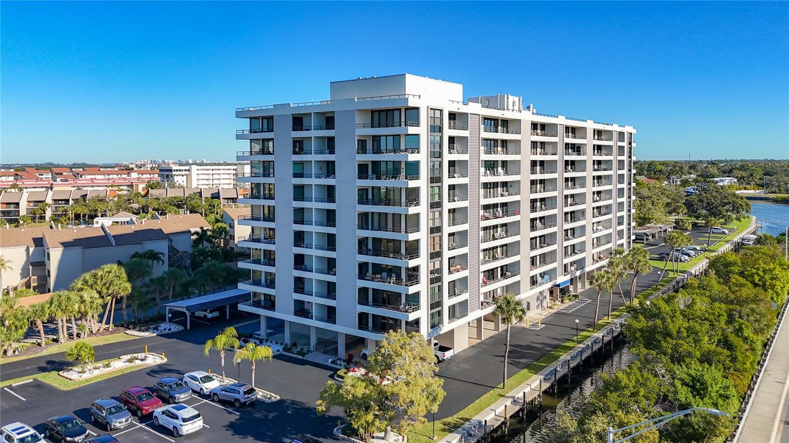 Image 2 of 44 For 6415 Midnight Pass Road 702