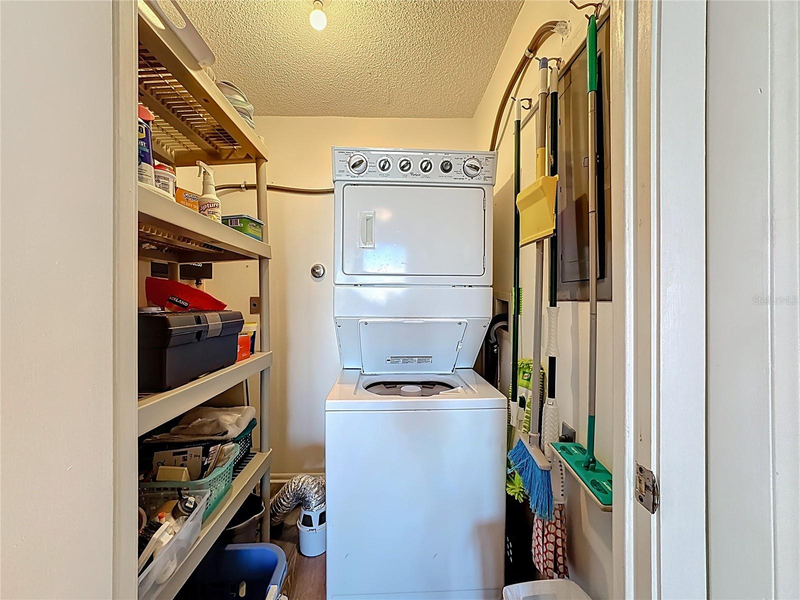 Image 28 of 44 For 6415 Midnight Pass Road 702