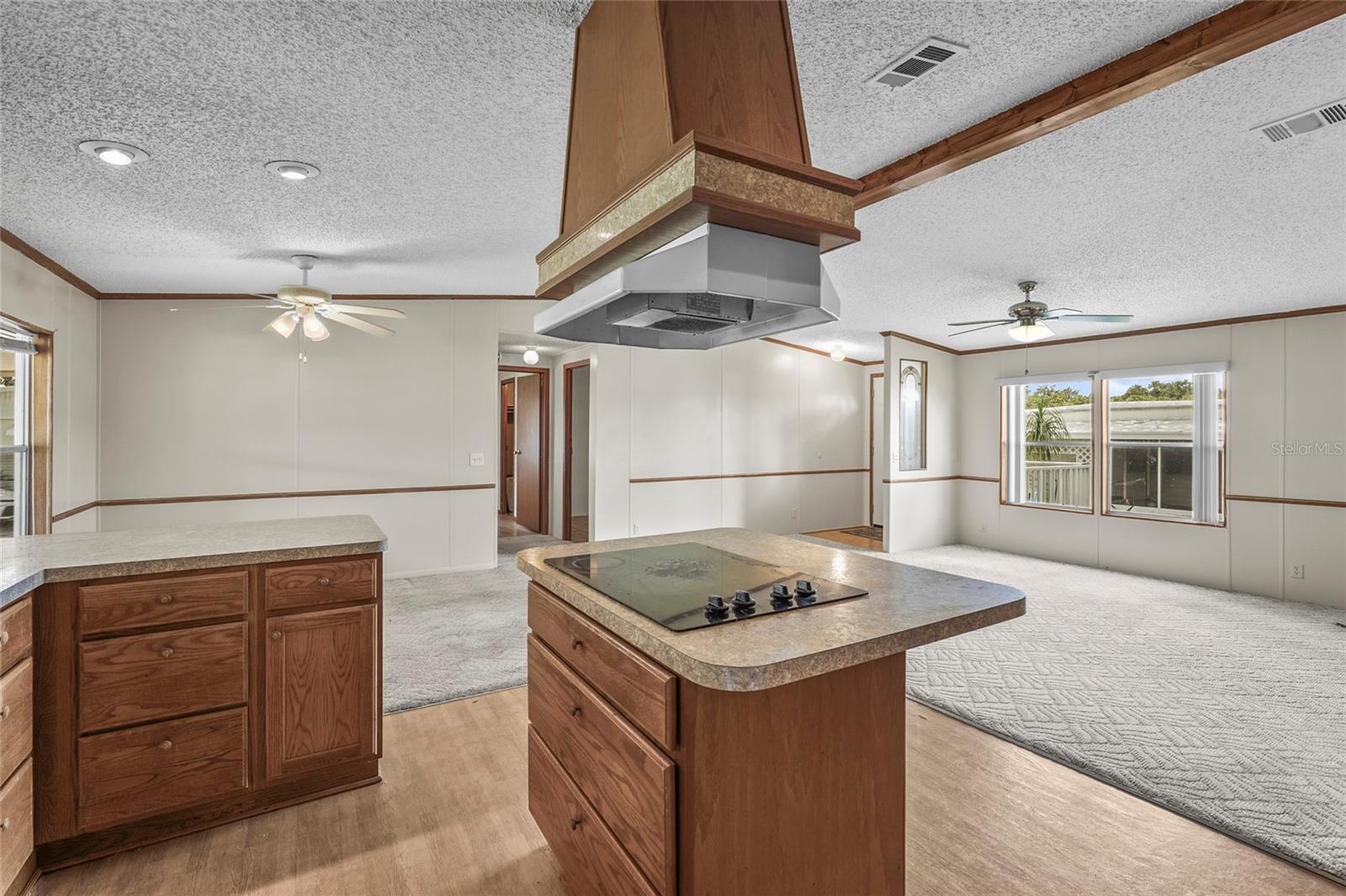 Image 18 of 56 For 420 49th Street E 48