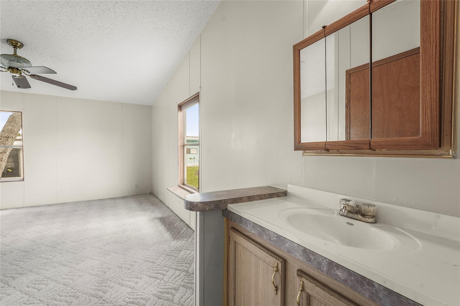 Image 32 of 56 For 420 49th Street E 48