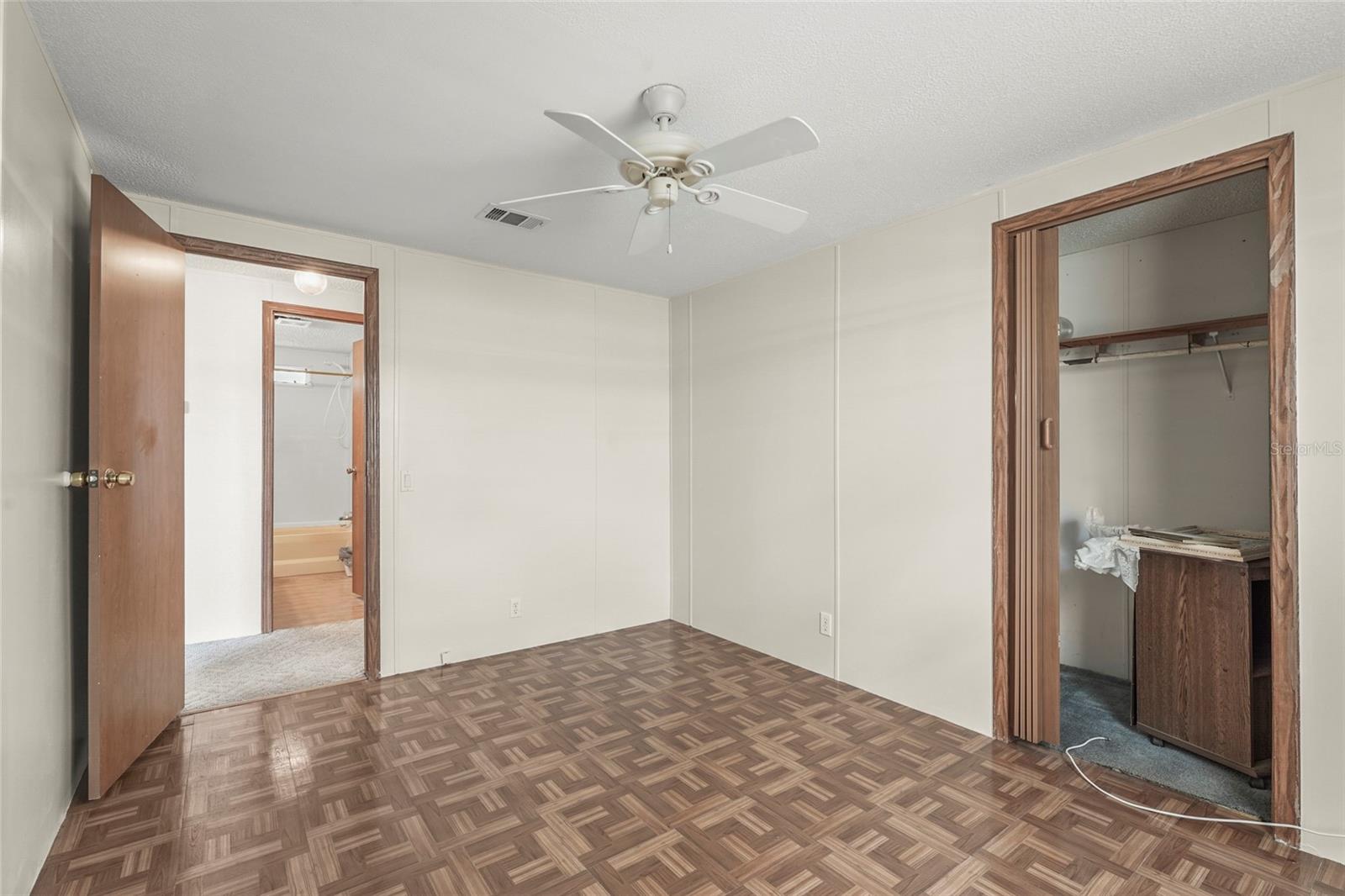 Image 36 of 56 For 420 49th Street E 48