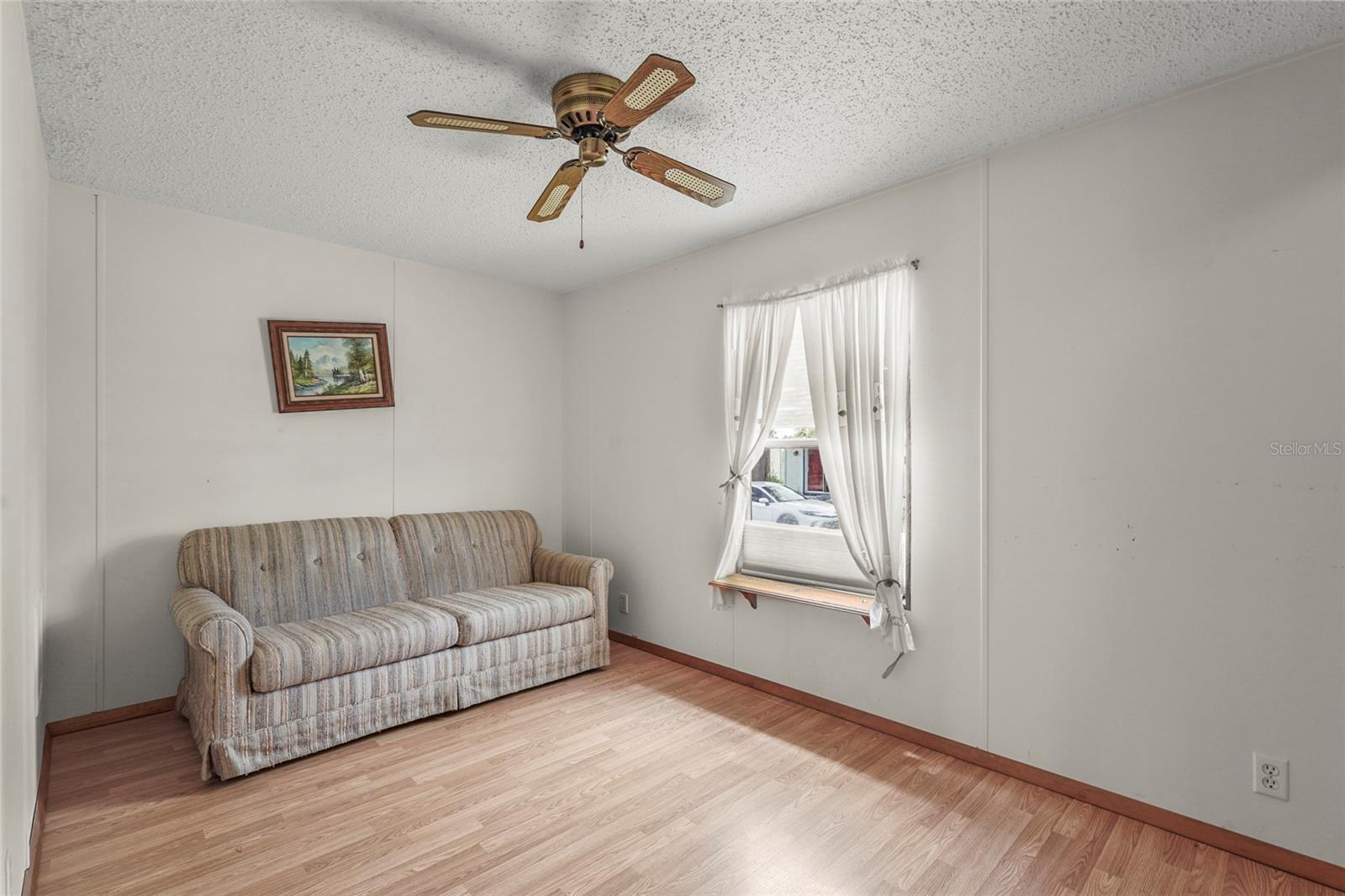 Image 38 of 56 For 420 49th Street E 48