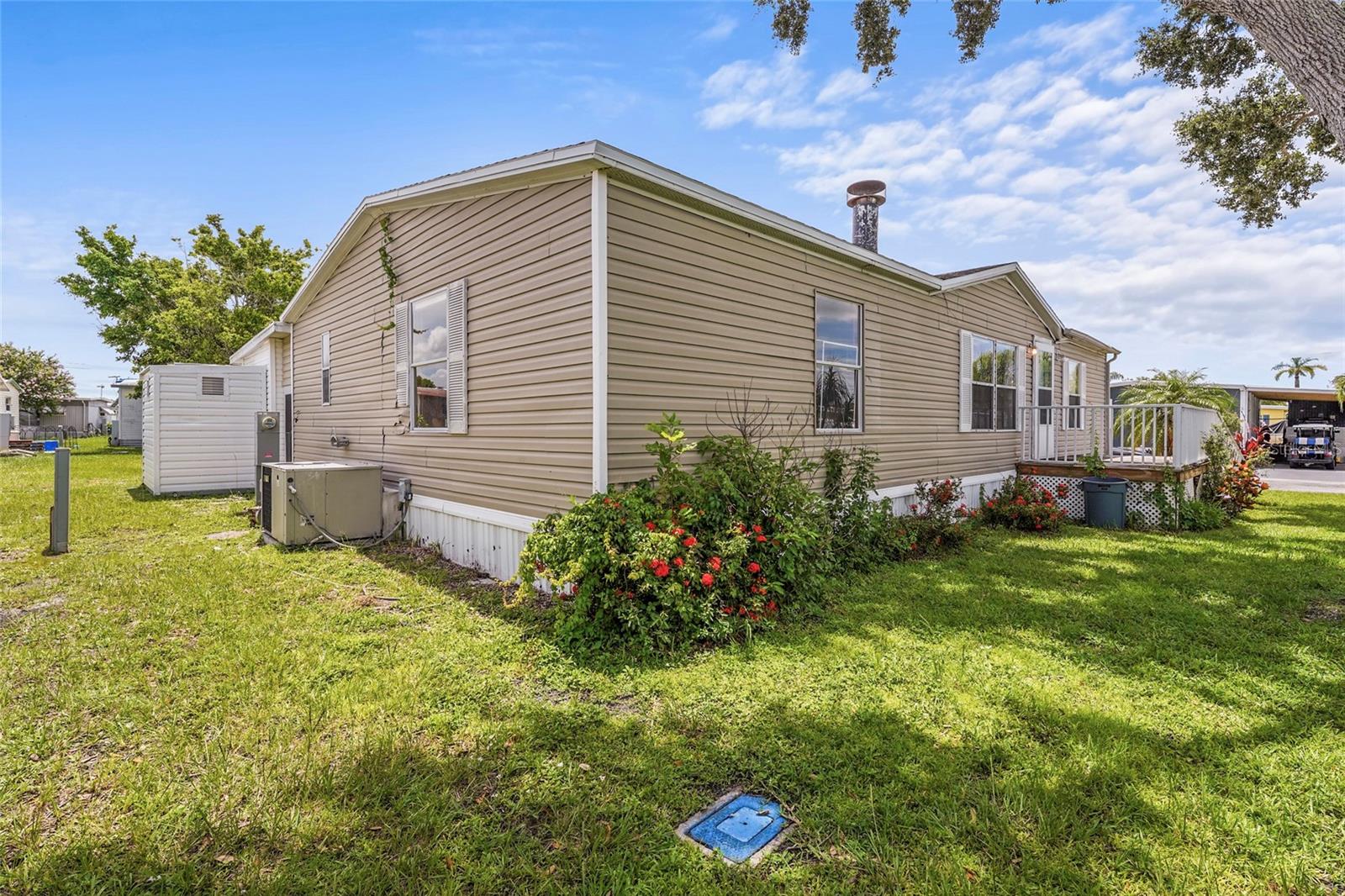 Image 42 of 56 For 420 49th Street E 48