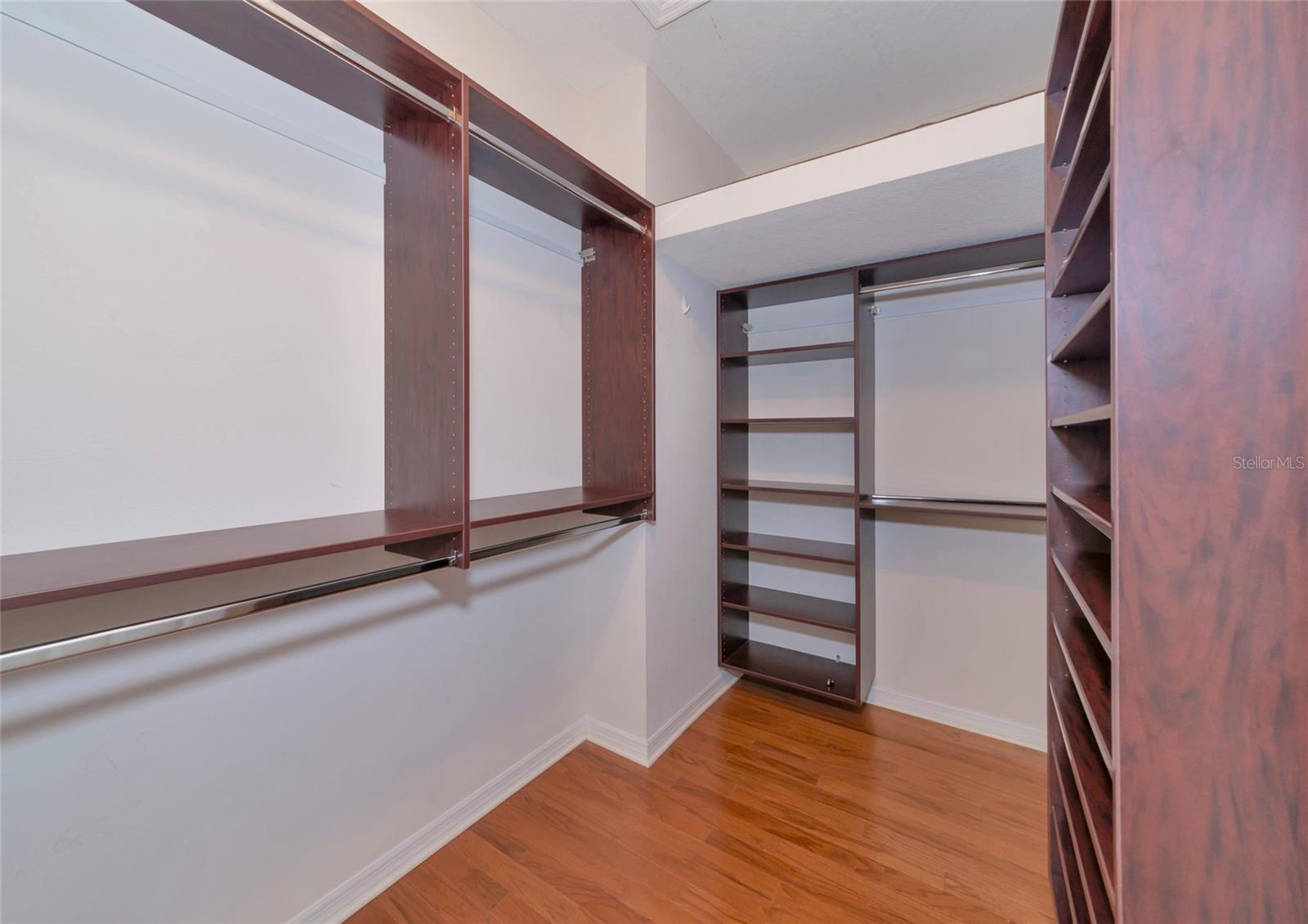 Image 13 of 27 For 5519 Napa Drive