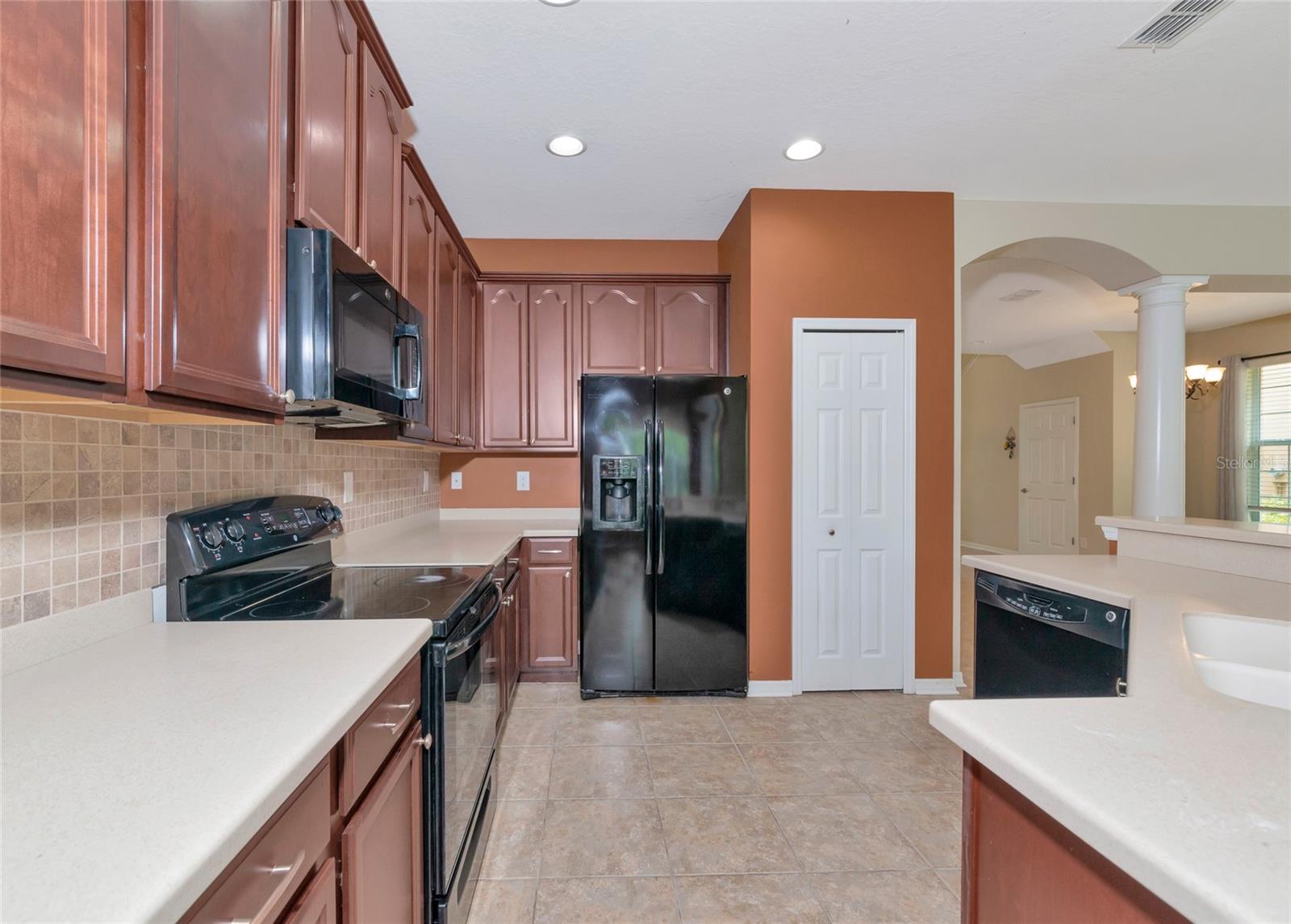 Image 6 of 27 For 5519 Napa Drive