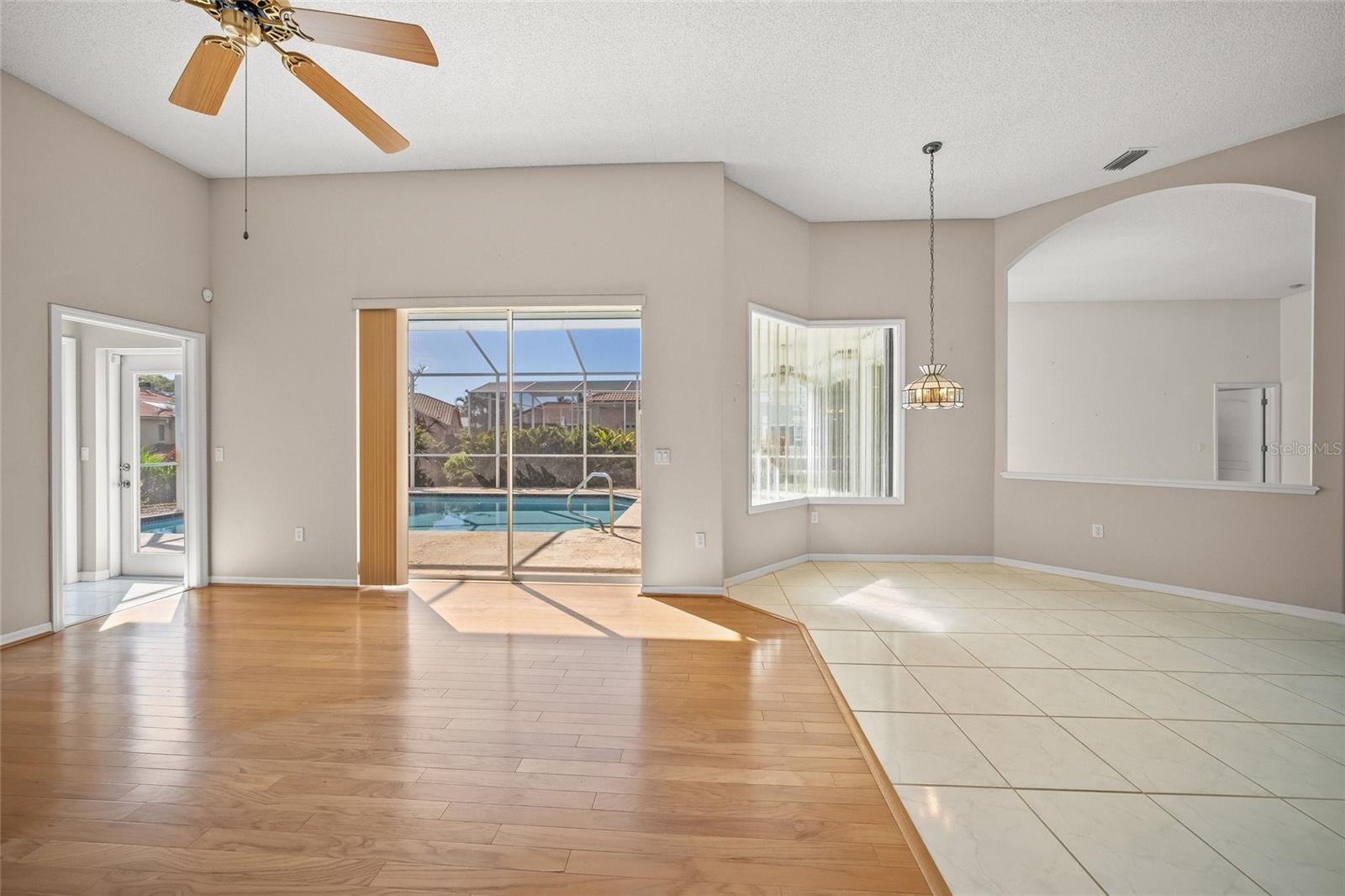 Image 22 of 51 For 9017 Huntington Pointe Drive