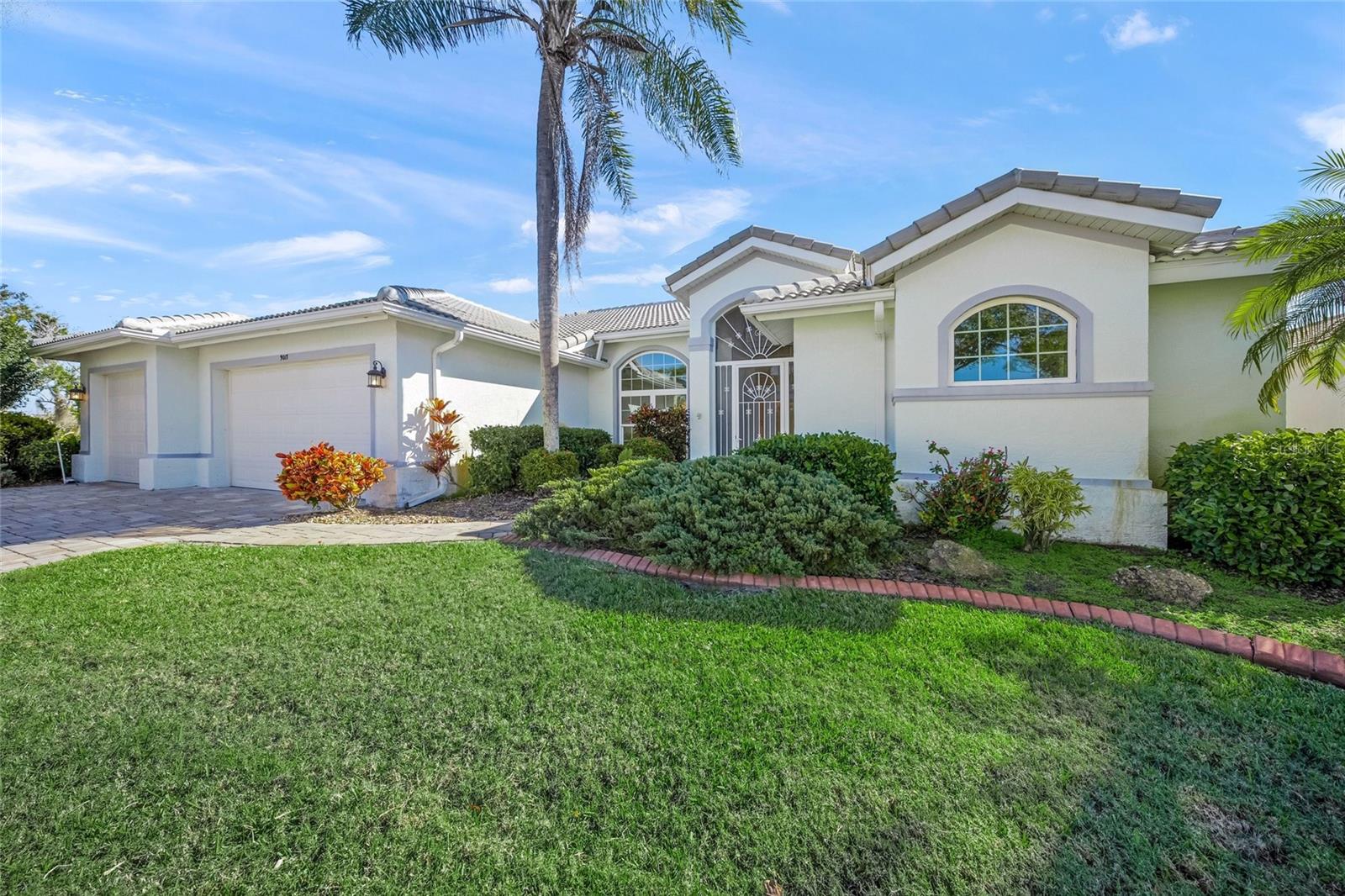 Image 7 of 51 For 9017 Huntington Pointe Drive