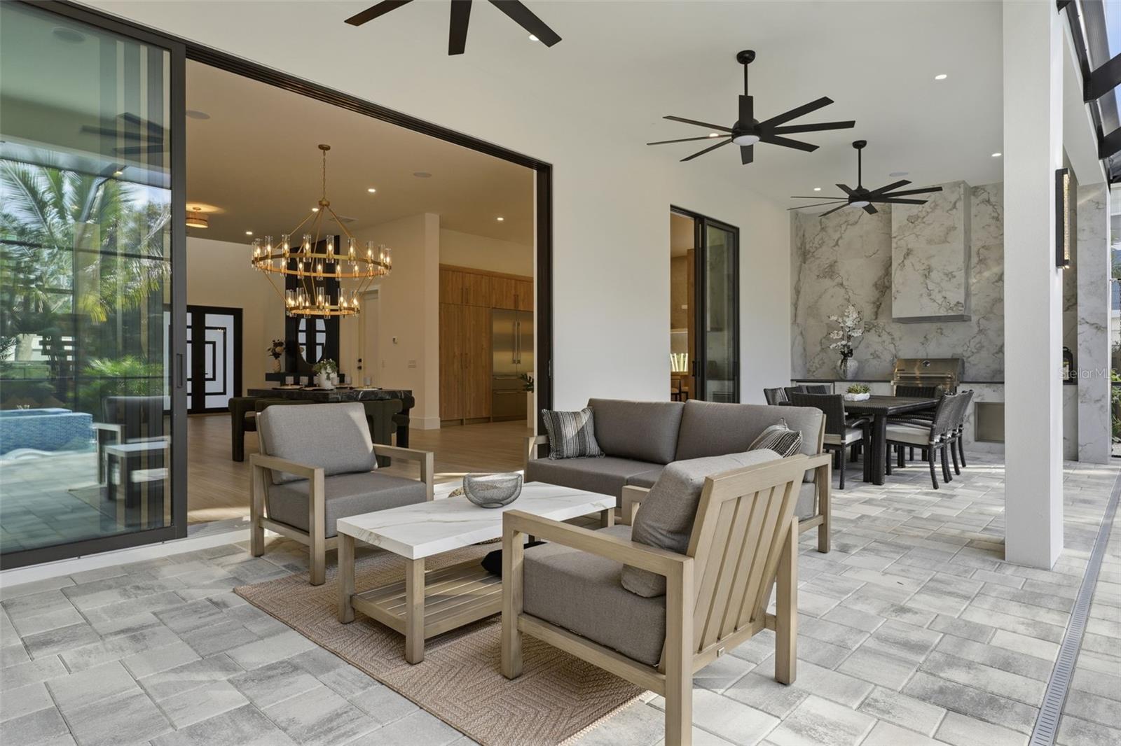 Image 49 of 63 For 2450 Hawthorne Street