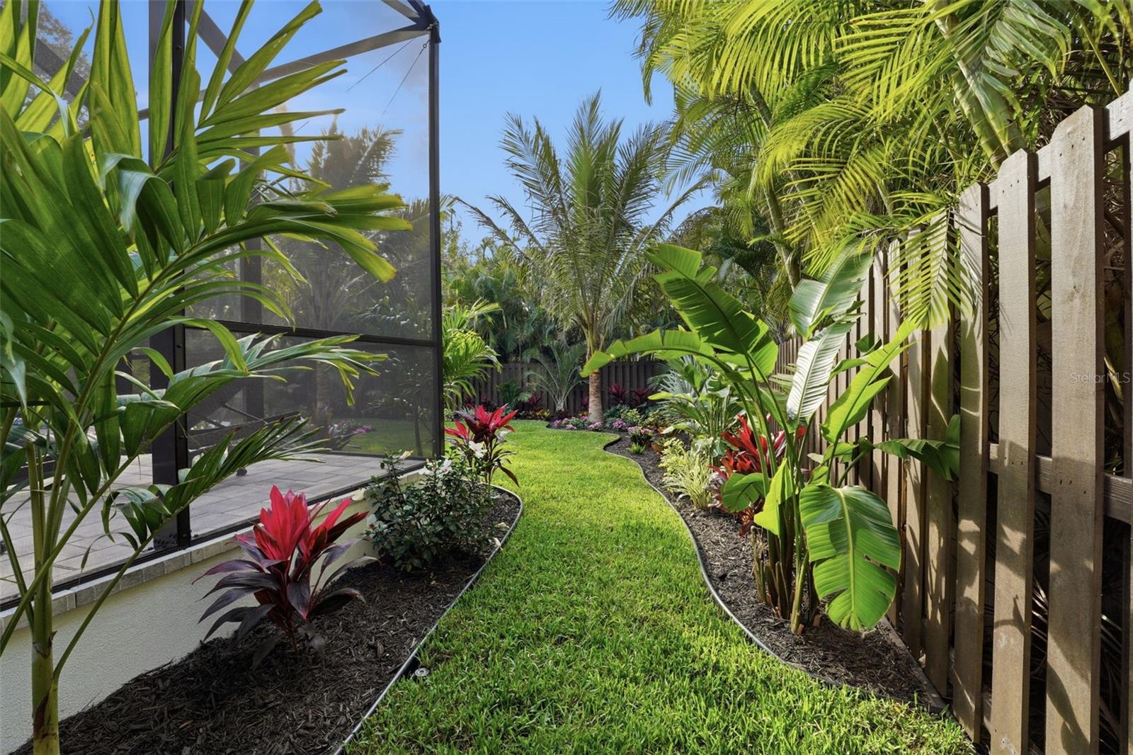 Image 56 of 63 For 2450 Hawthorne Street