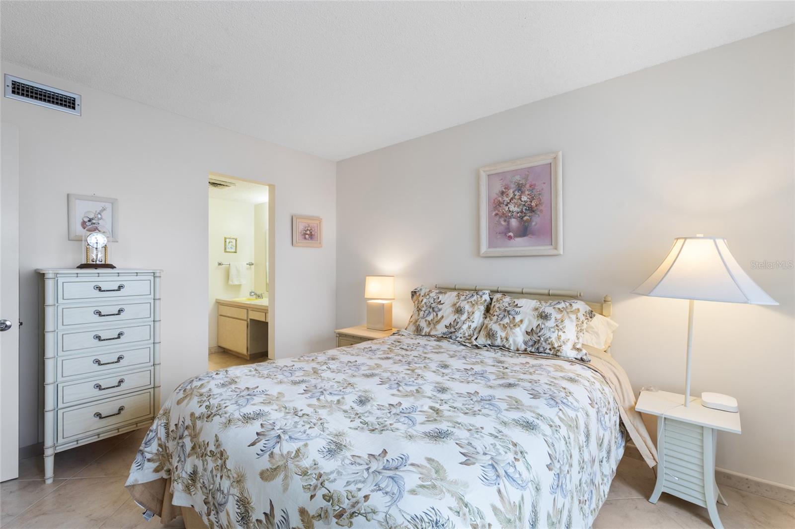 Image 17 of 44 For 4310 Falmouth Drive 304