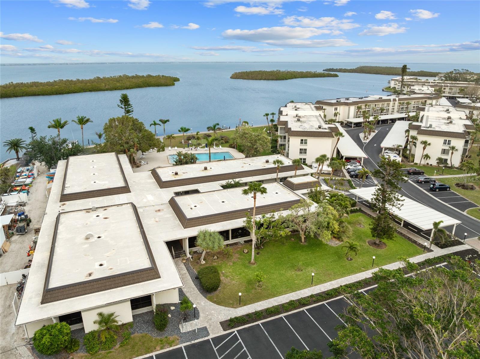 Image 28 of 44 For 4310 Falmouth Drive 304