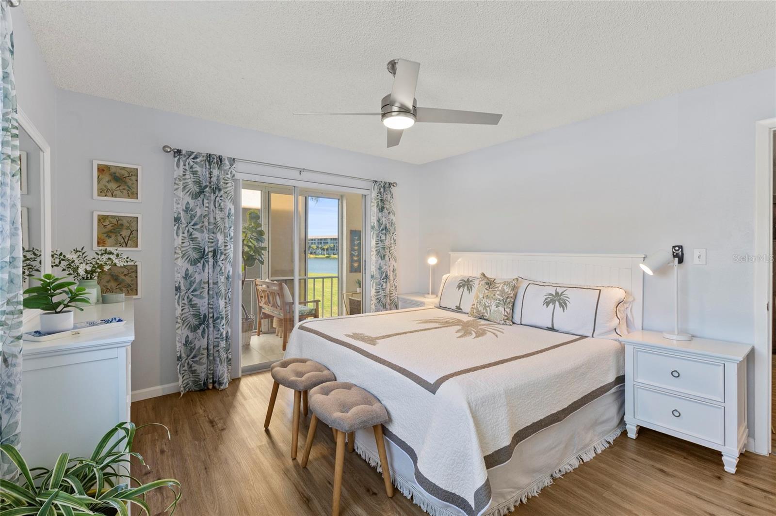 Image 12 of 22 For 3873 Lake Bayshore Drive 201