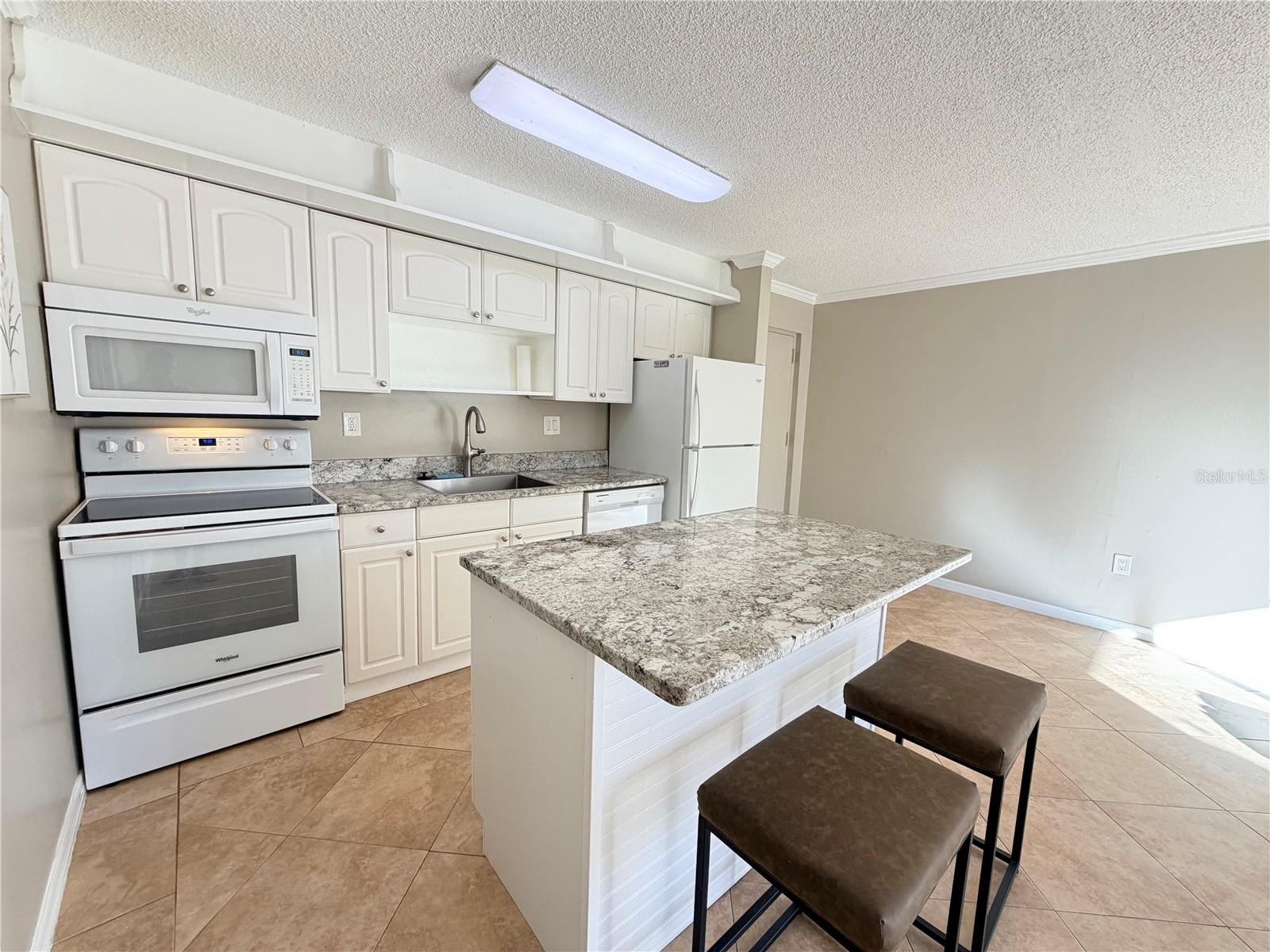 Image 10 of 18 For 2701 Hidden Lake Drive N G