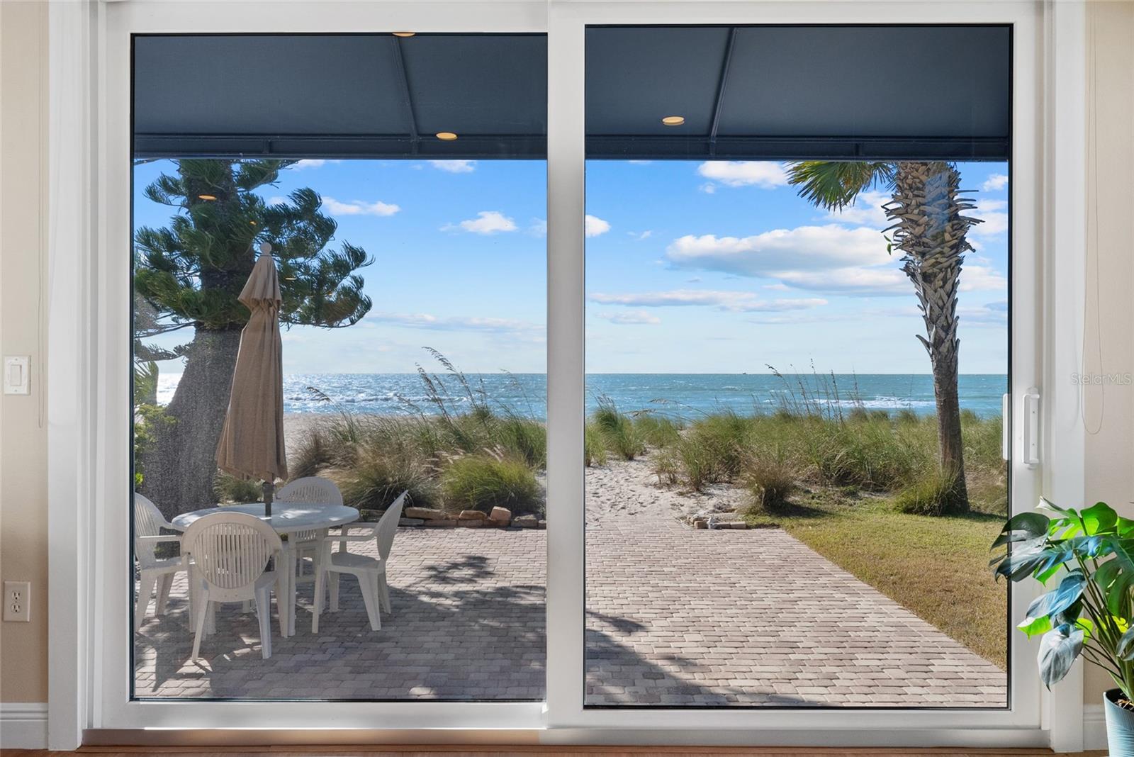 Image 13 of 66 For 409 Casey Key Road