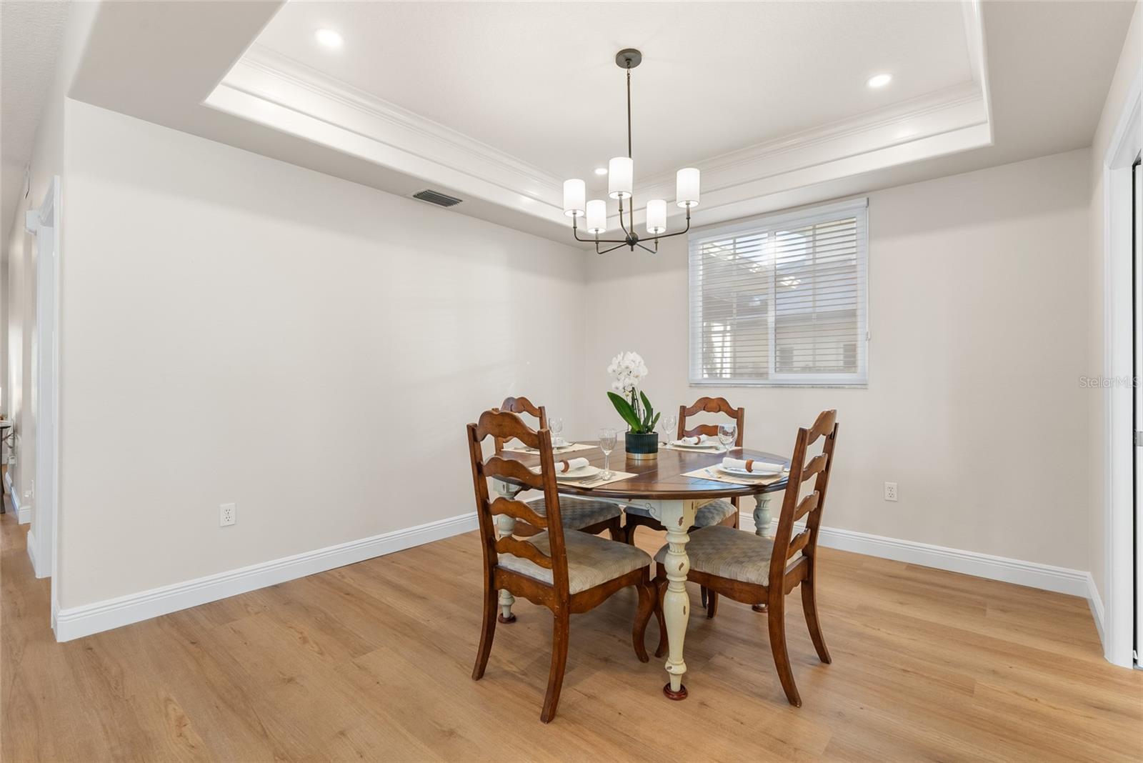 Image 21 of 66 For 409 Casey Key Road