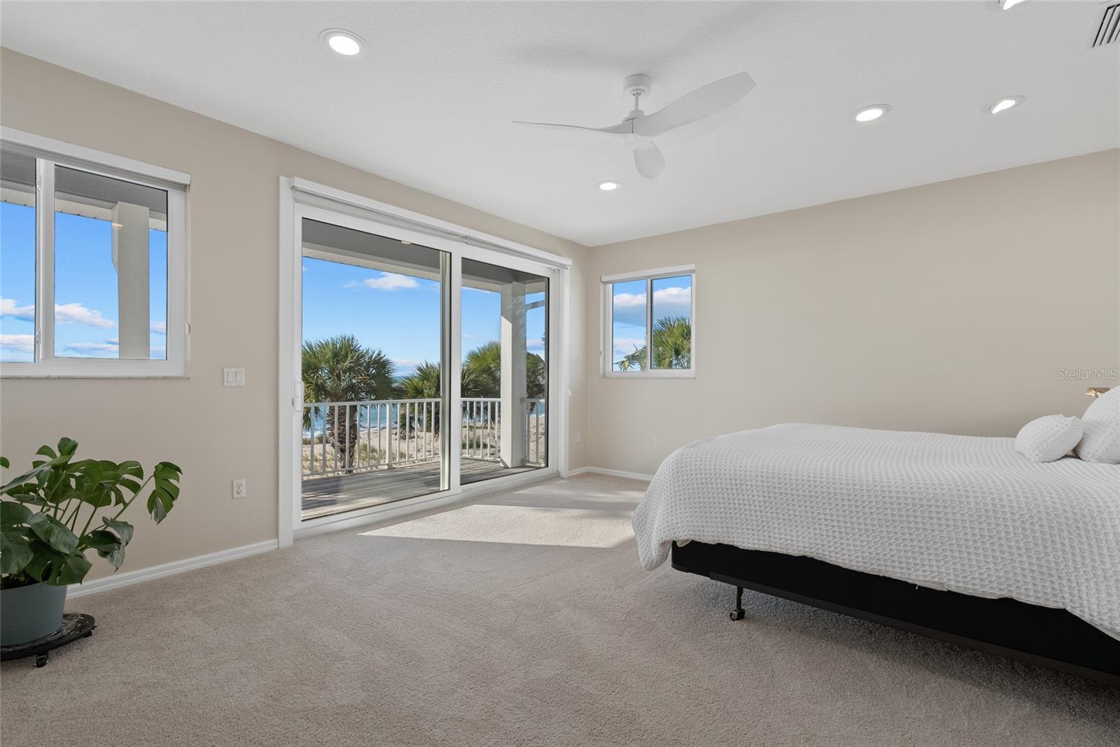 Image 30 of 66 For 409 Casey Key Road