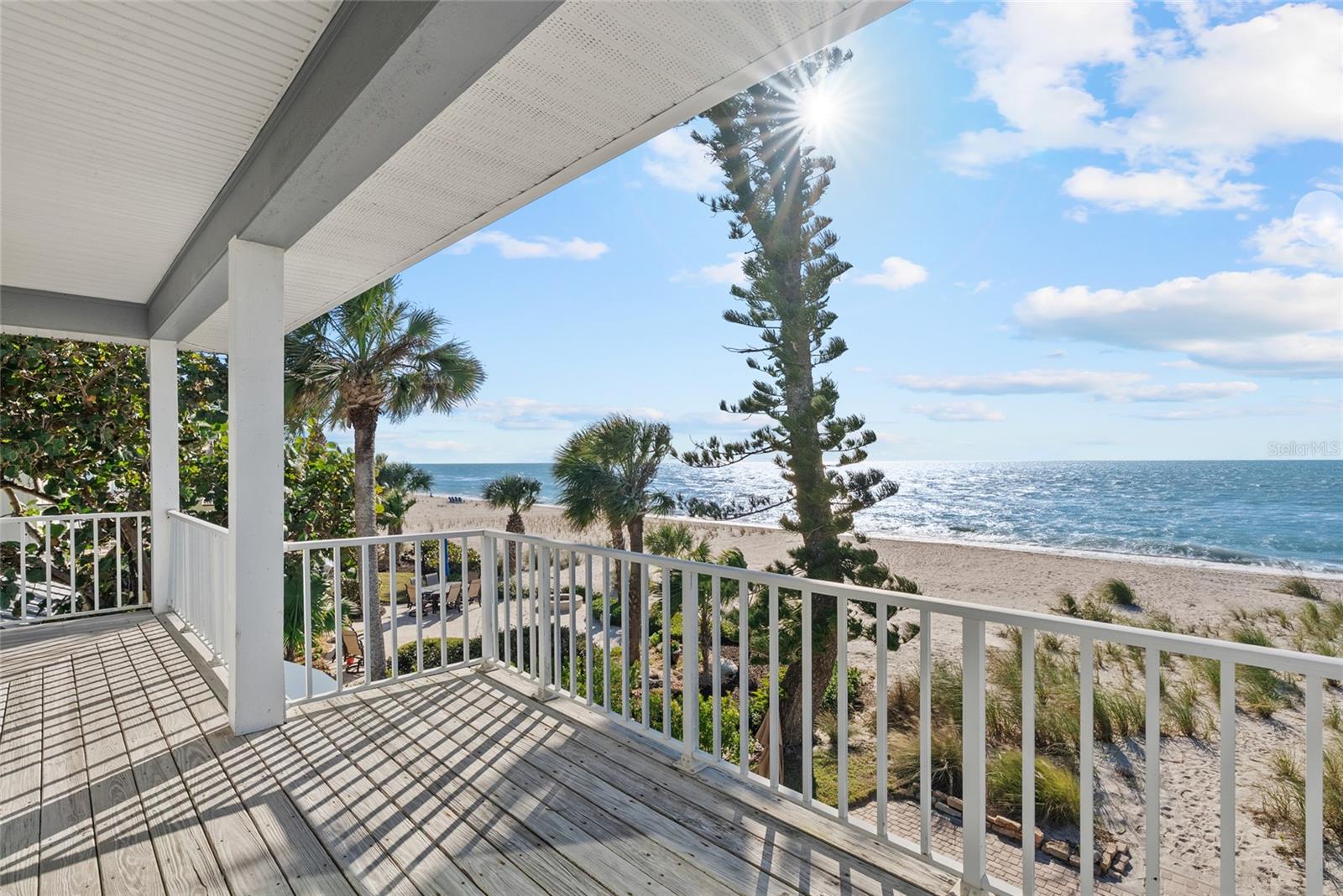 Image 32 of 66 For 409 Casey Key Road