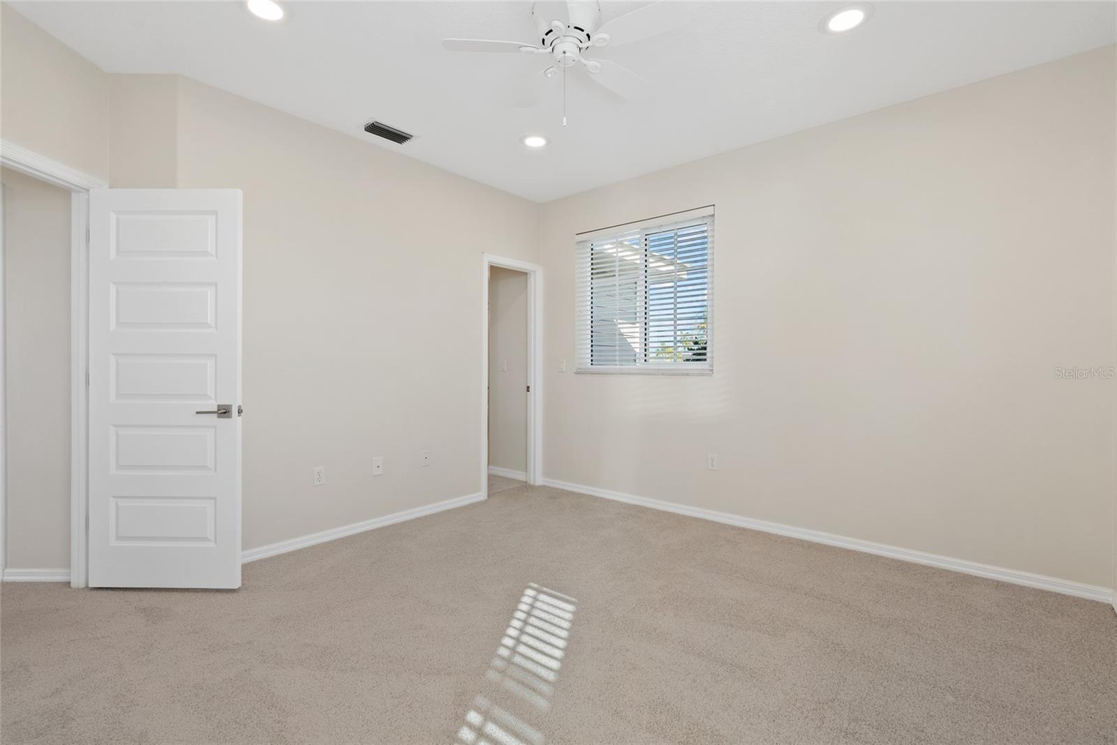 Image 38 of 66 For 409 Casey Key Road