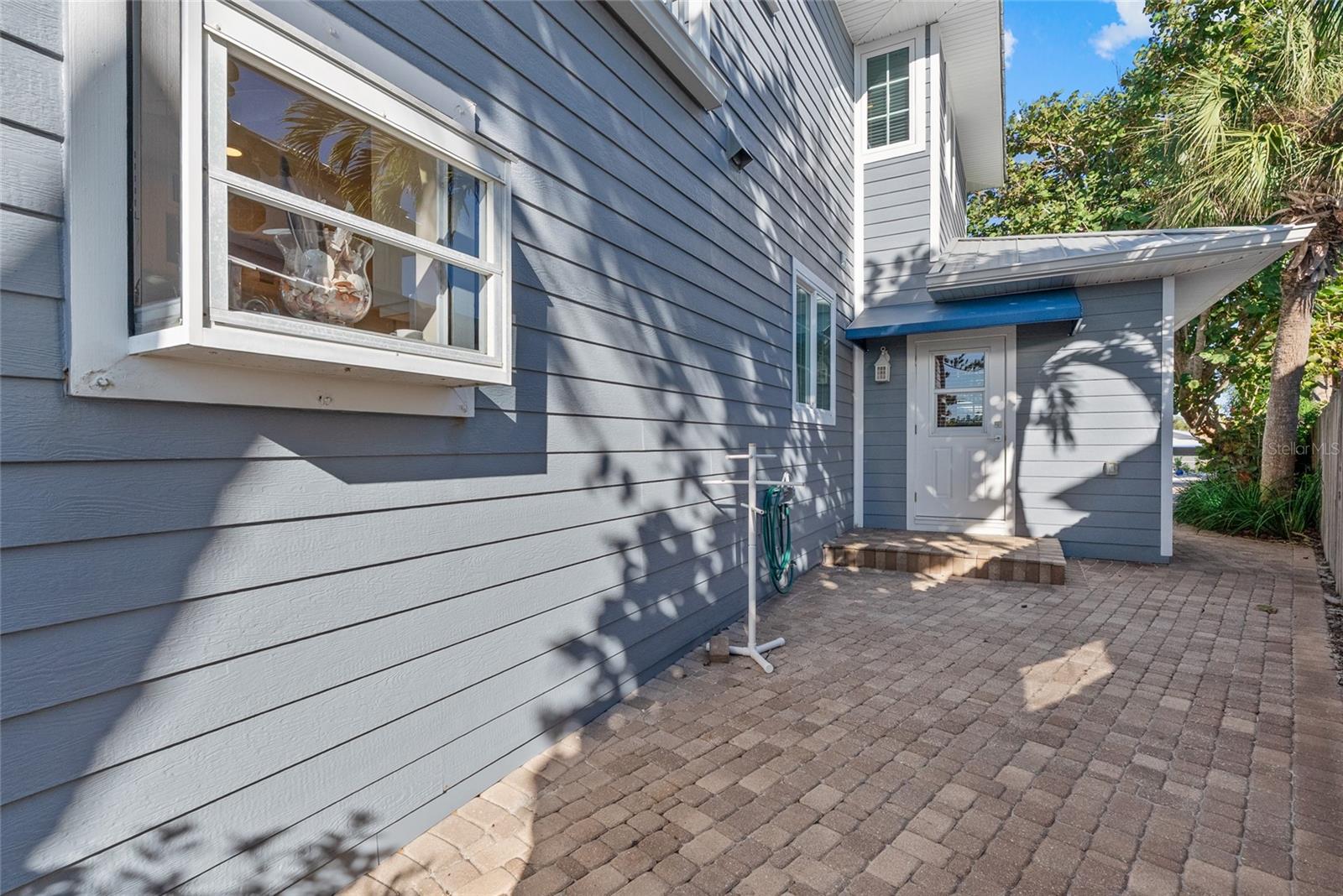 Image 44 of 66 For 409 Casey Key Road