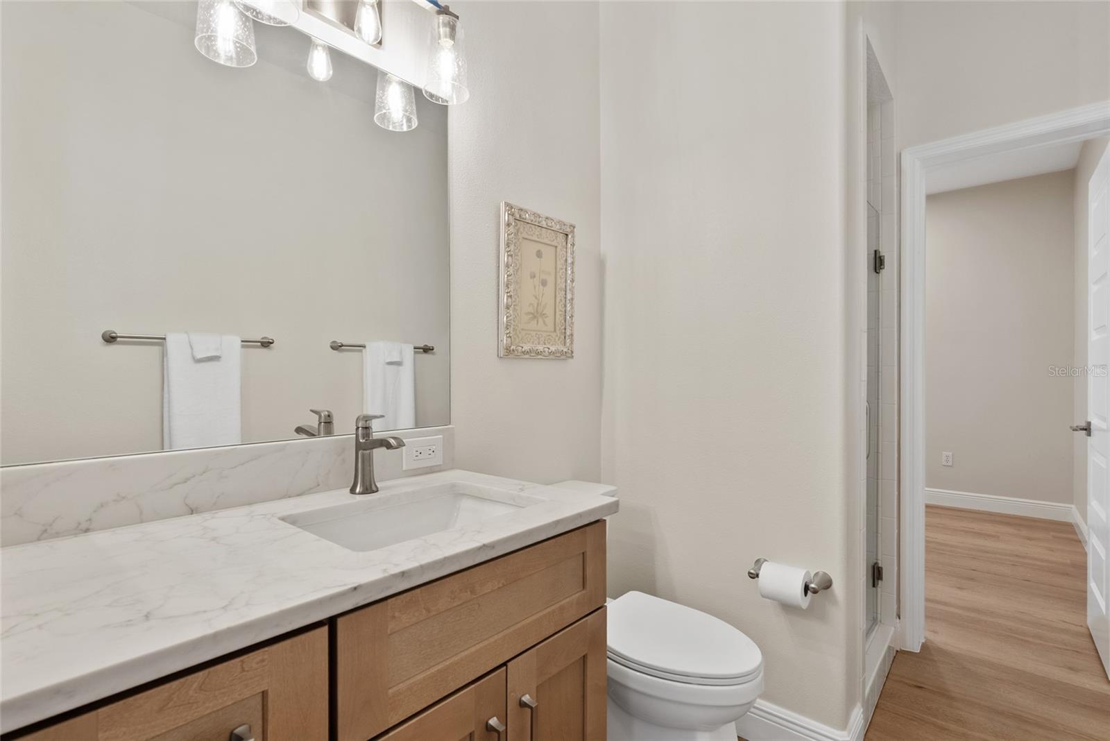 Image 45 of 66 For 409 Casey Key Road