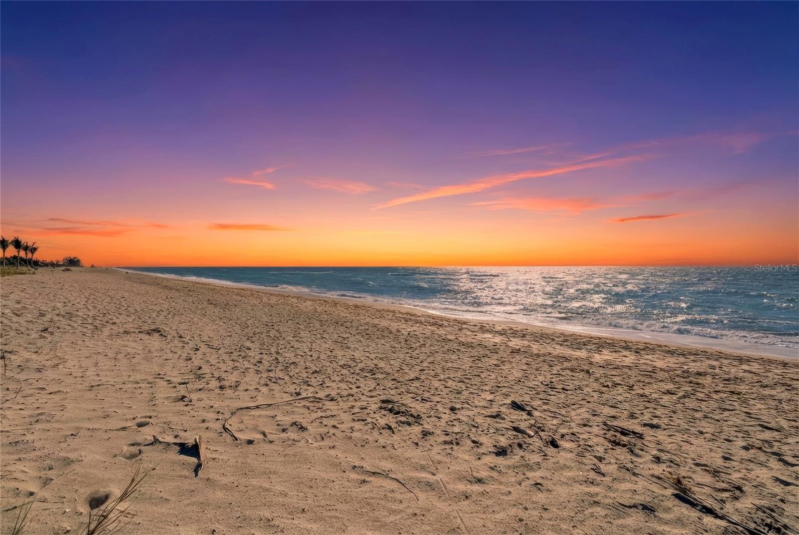 Image 8 of 66 For 409 Casey Key Road