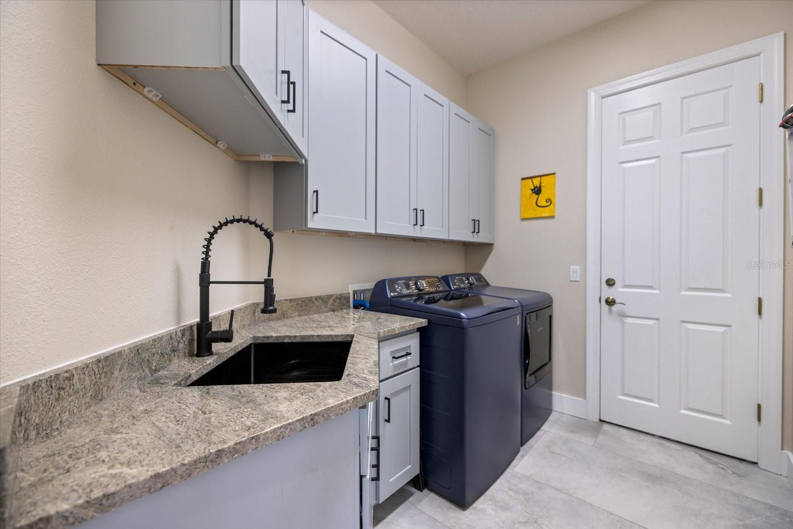 Image 22 of 57 For 4778 Mainsail Drive