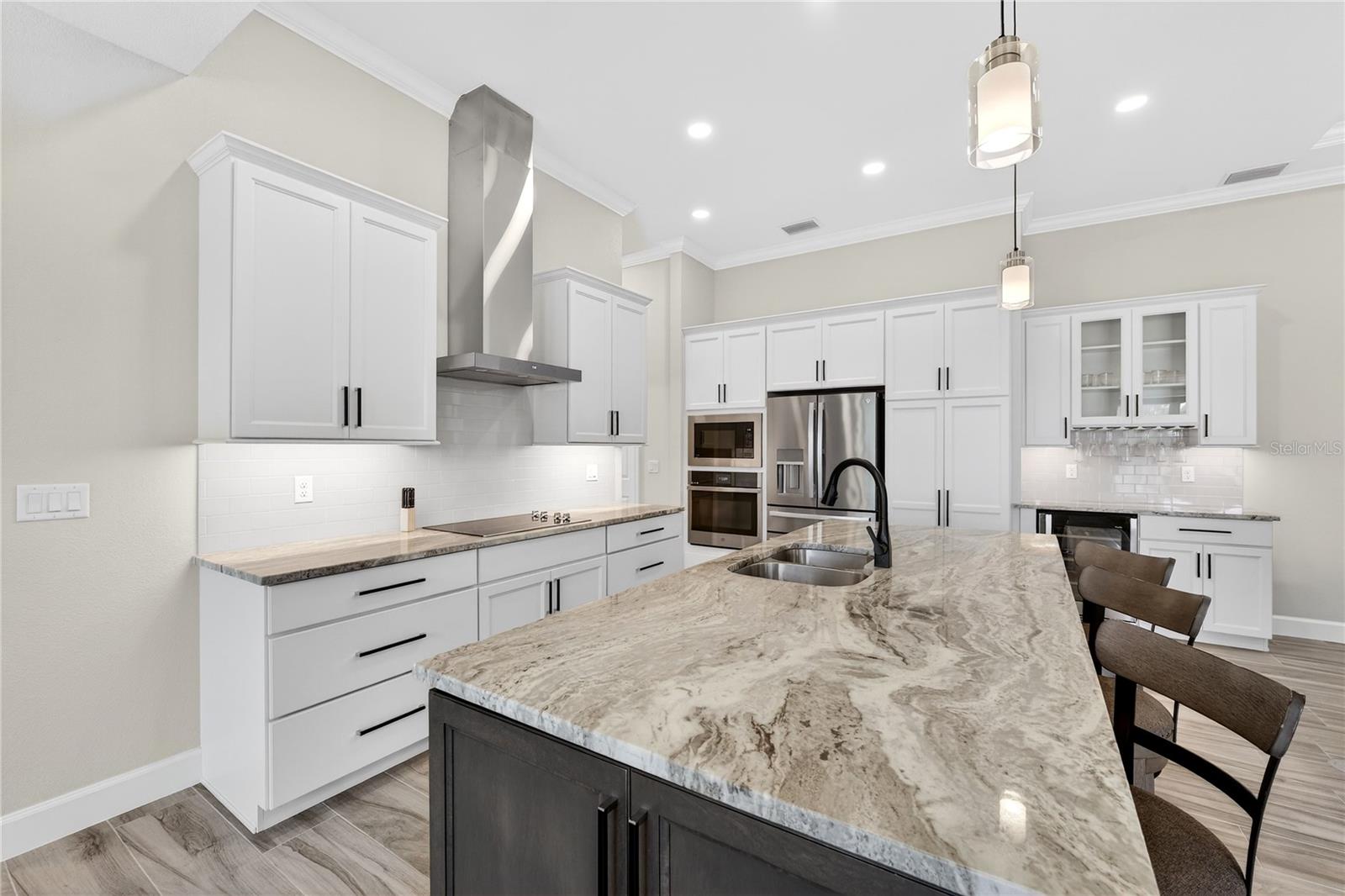 Image 10 of 46 For 609 Monaco Drive