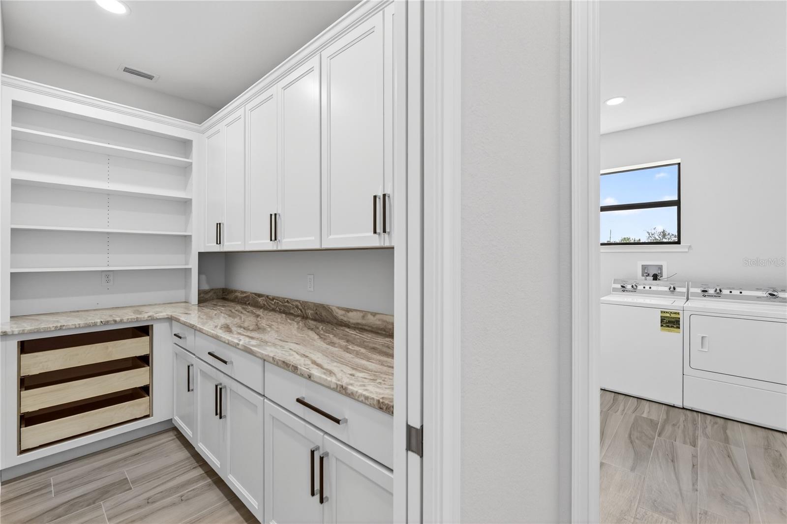 Image 15 of 46 For 609 Monaco Drive